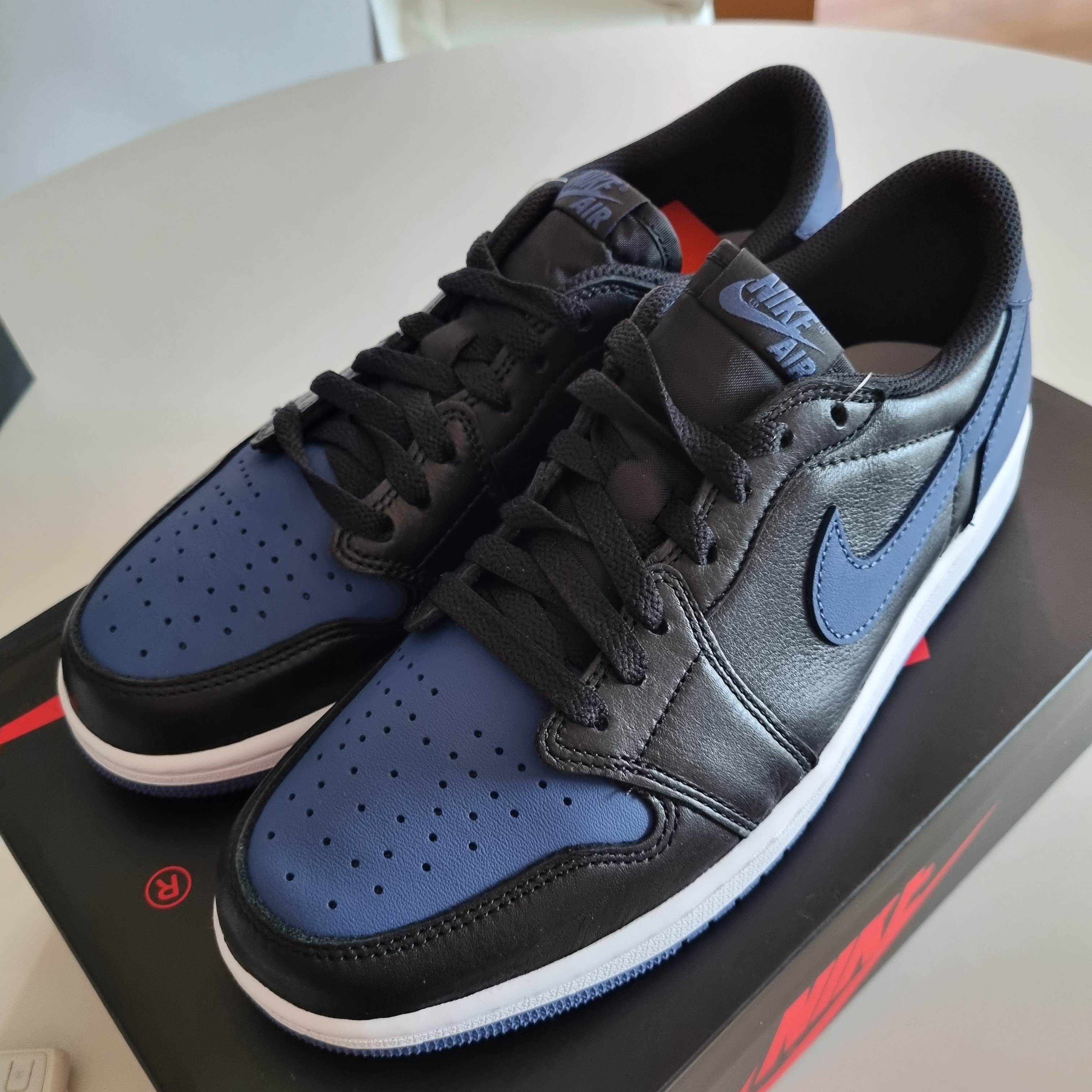 Jordan 1 Retro Low OG Mystic Navy 착용 스타일
