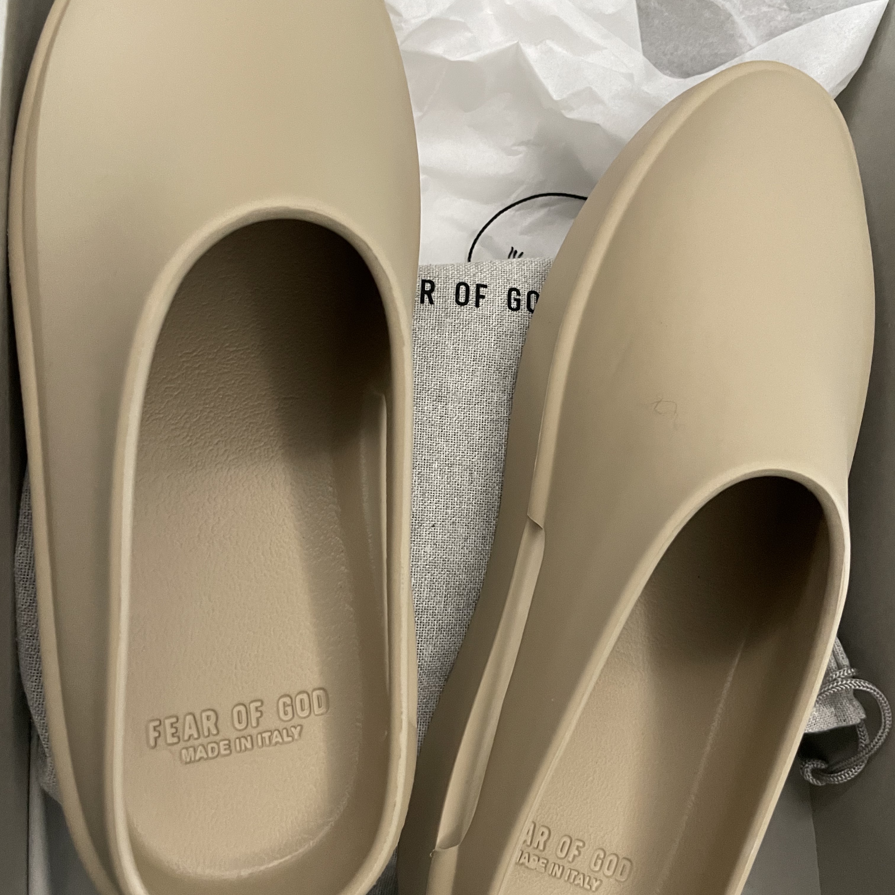 Fear of God The California Almond 착용 스타일