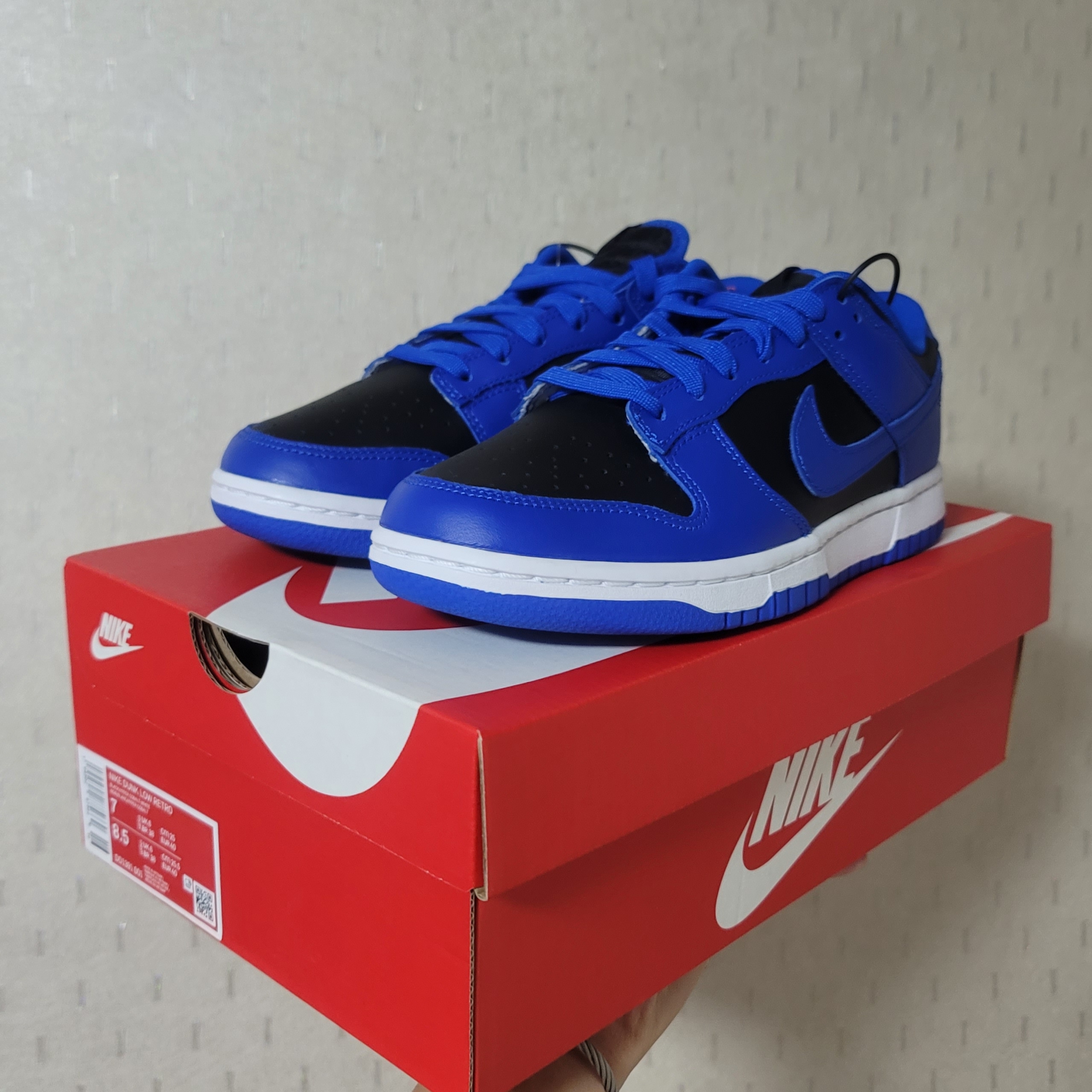 Nike Dunk Low Retro Hyper Cobalt 착용 스타일