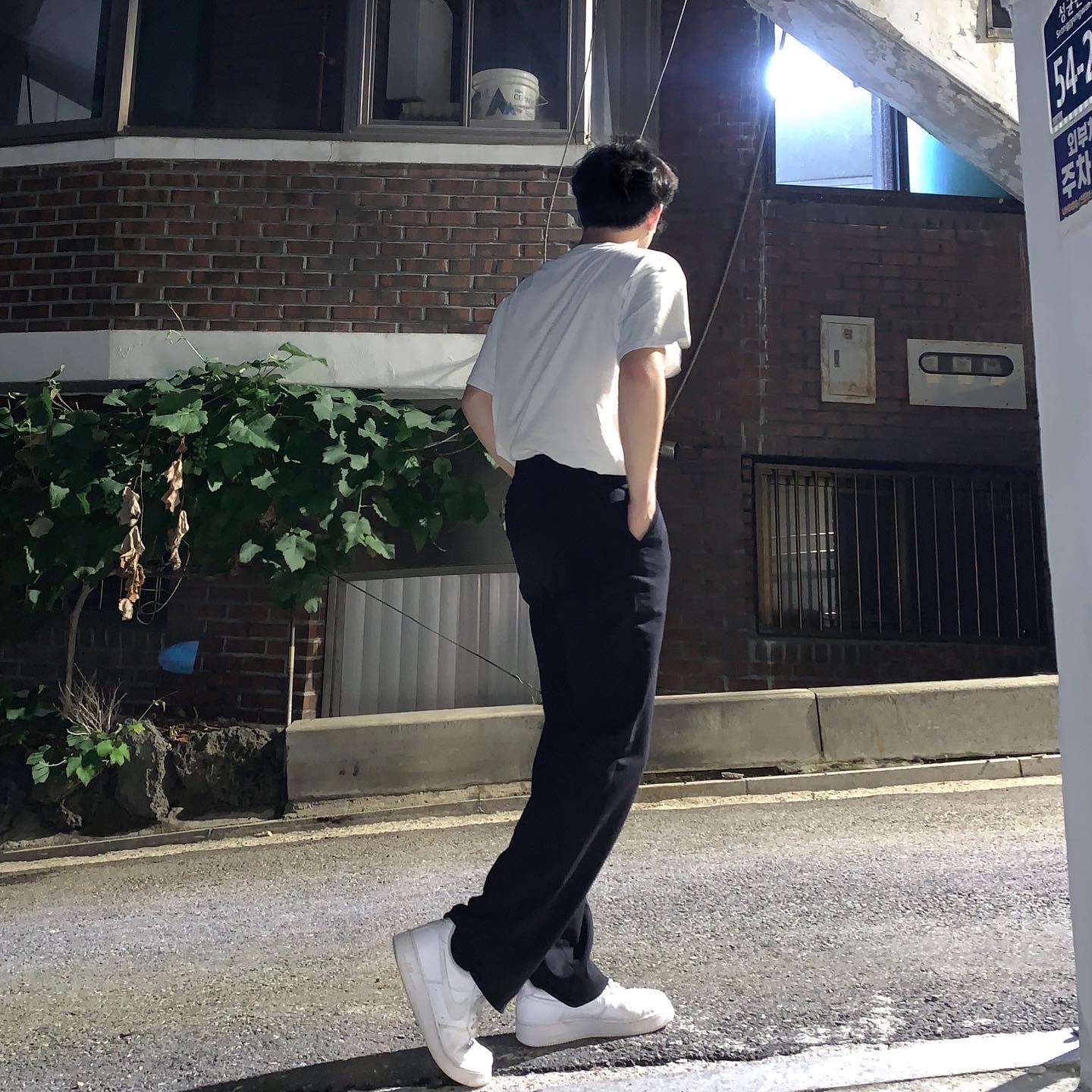 Nike Air Force 1 '07 Low White 착용 스타일 - 2