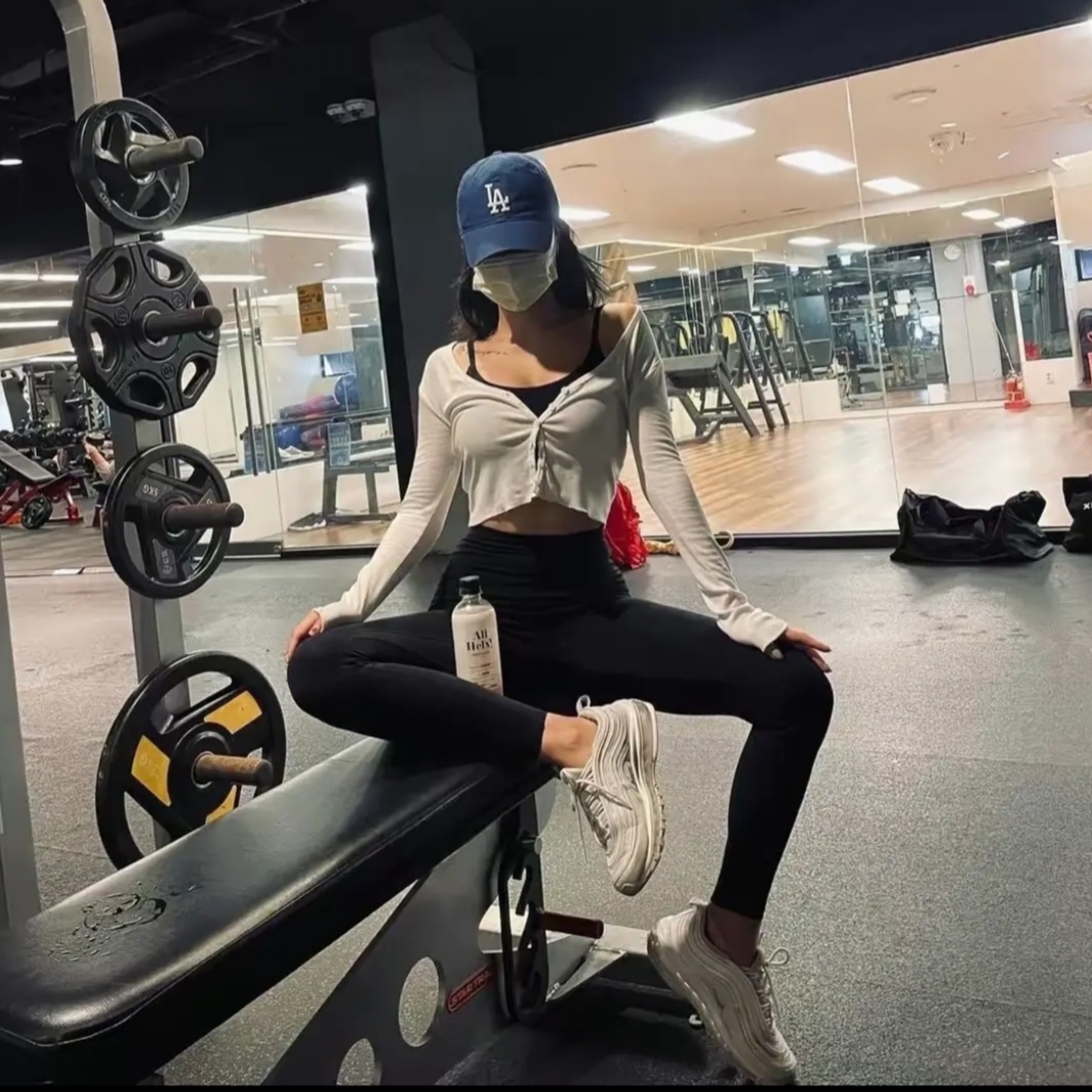 (W) Nike Air Max 97 White Pure Platinum 착용 스타일 - 1