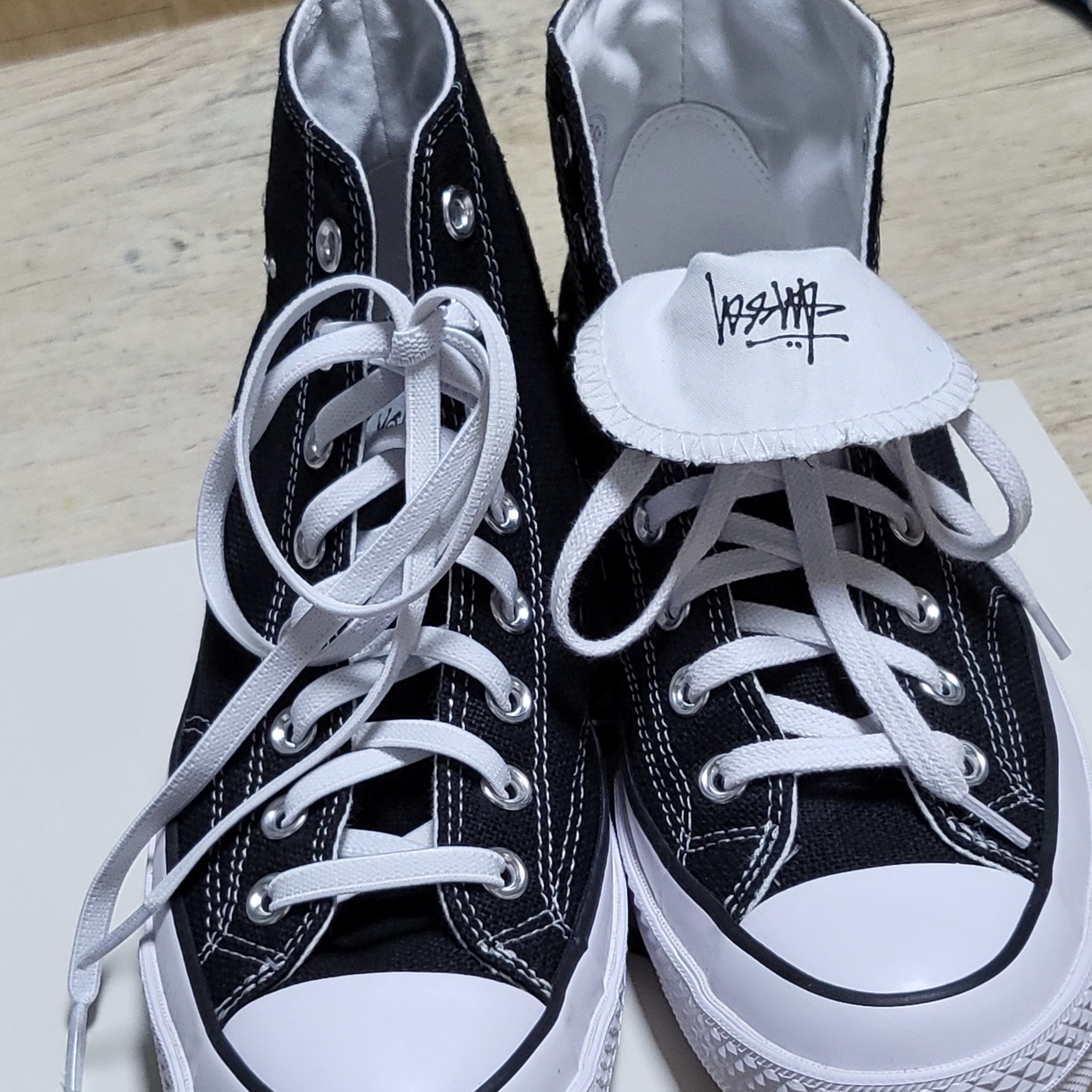 Converse x Stussy Chuck 70 High Black 착용 스타일 - 3