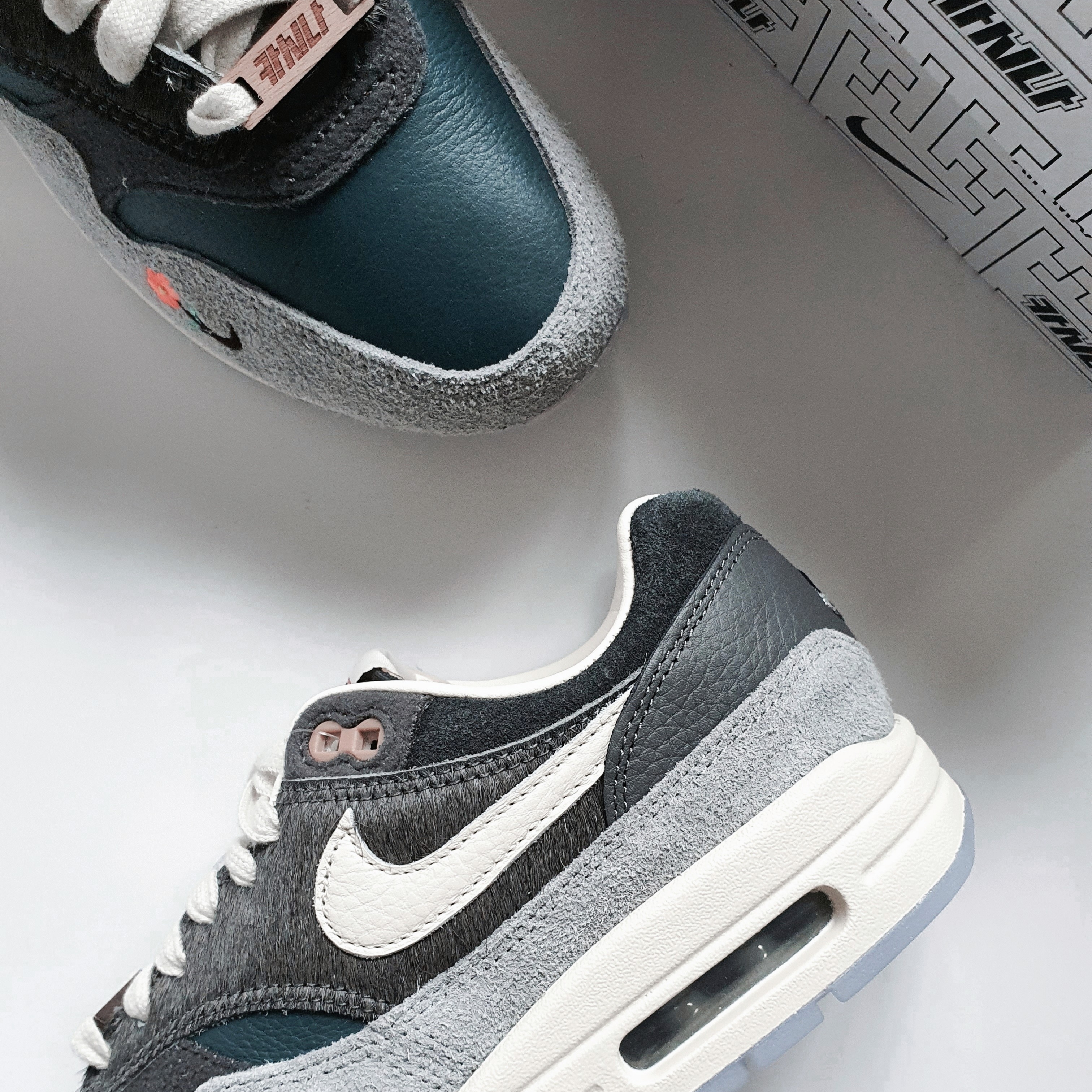 Nike x Kasina Air Max 1 SP Won-Ang Particle Grey 착용 스타일 - 1