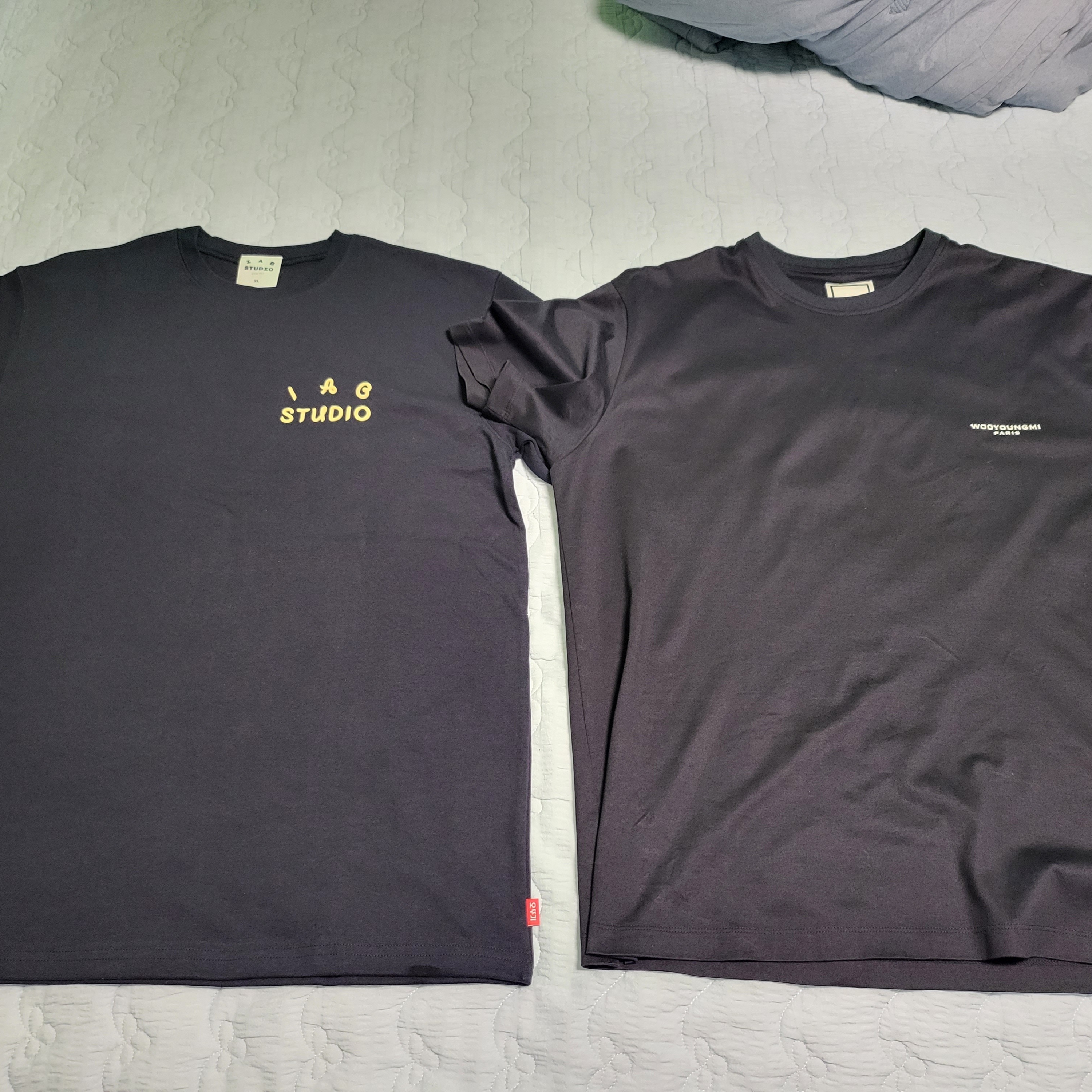 IAB Studio x Ottogi Mayonnaise 50th Anniversary T-Shirt Navy, Wooyoungmi Flower Print Back Logo T-Shirt Navy - 22SS 착용 스타일 - 1