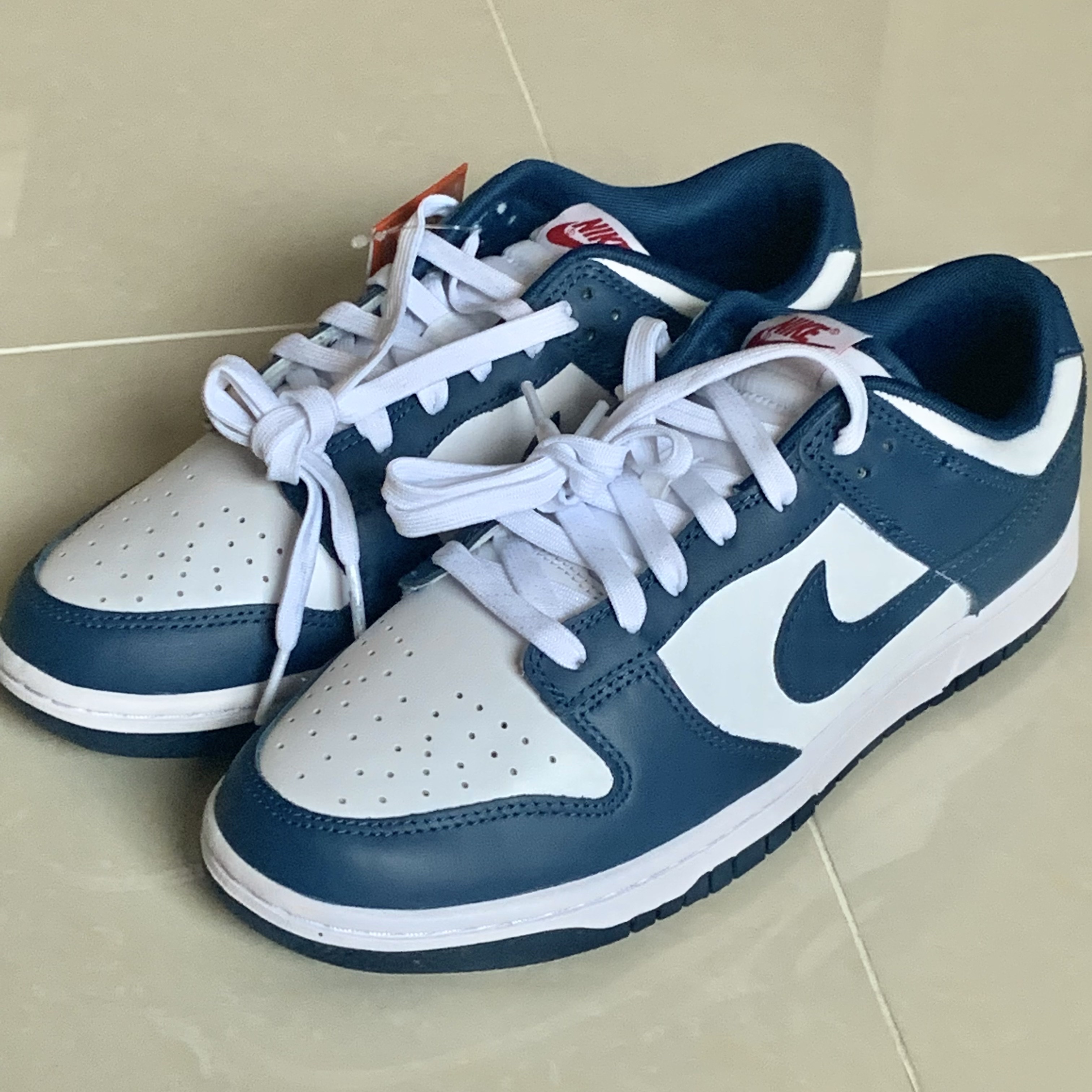 Nike Dunk Low Retro Black, Nike Dunk Low Retro Valerian Blue 착용 스타일 - 2