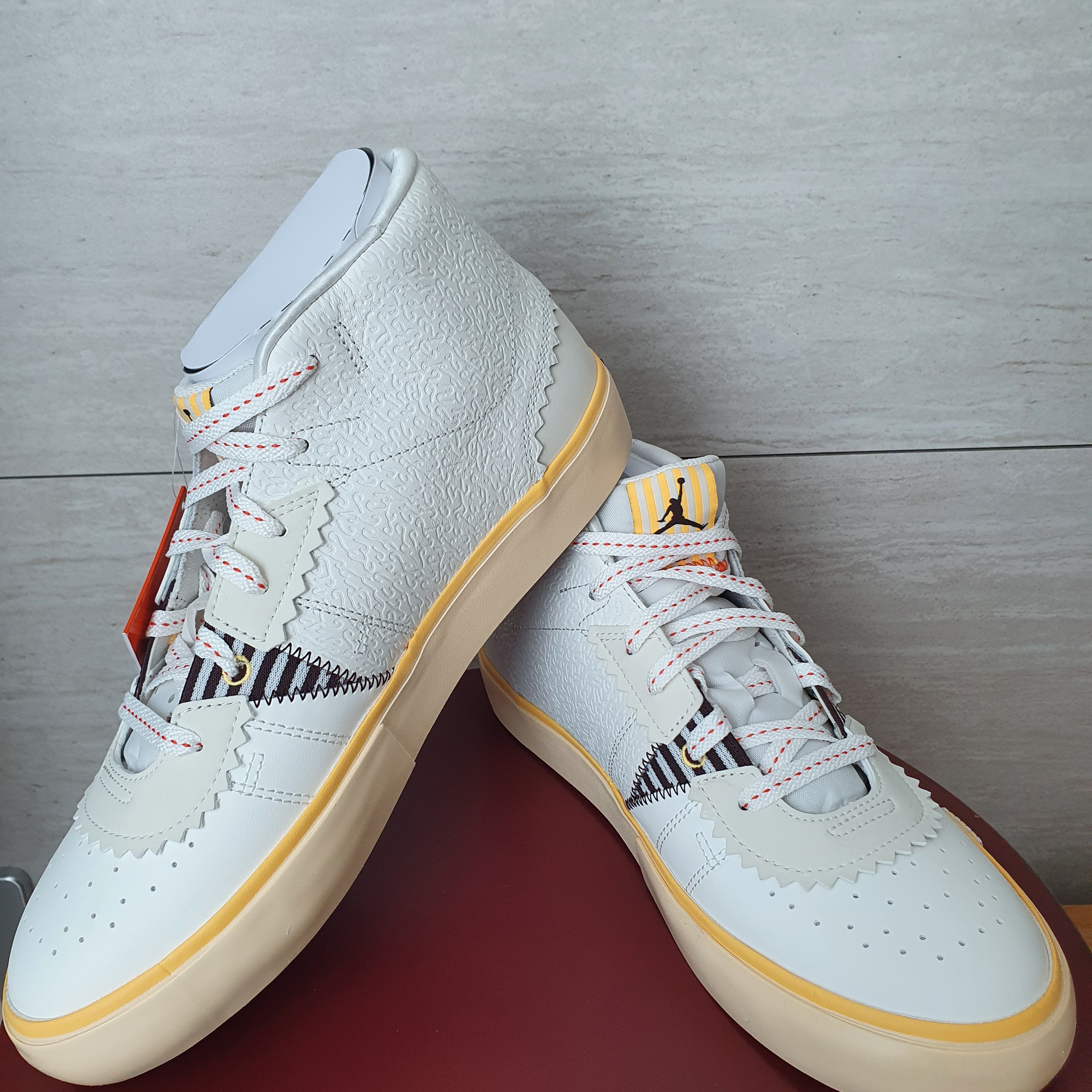 Jordan Series x Maison Chateau Rouge Mid SP Sail 착용 스타일 - 2