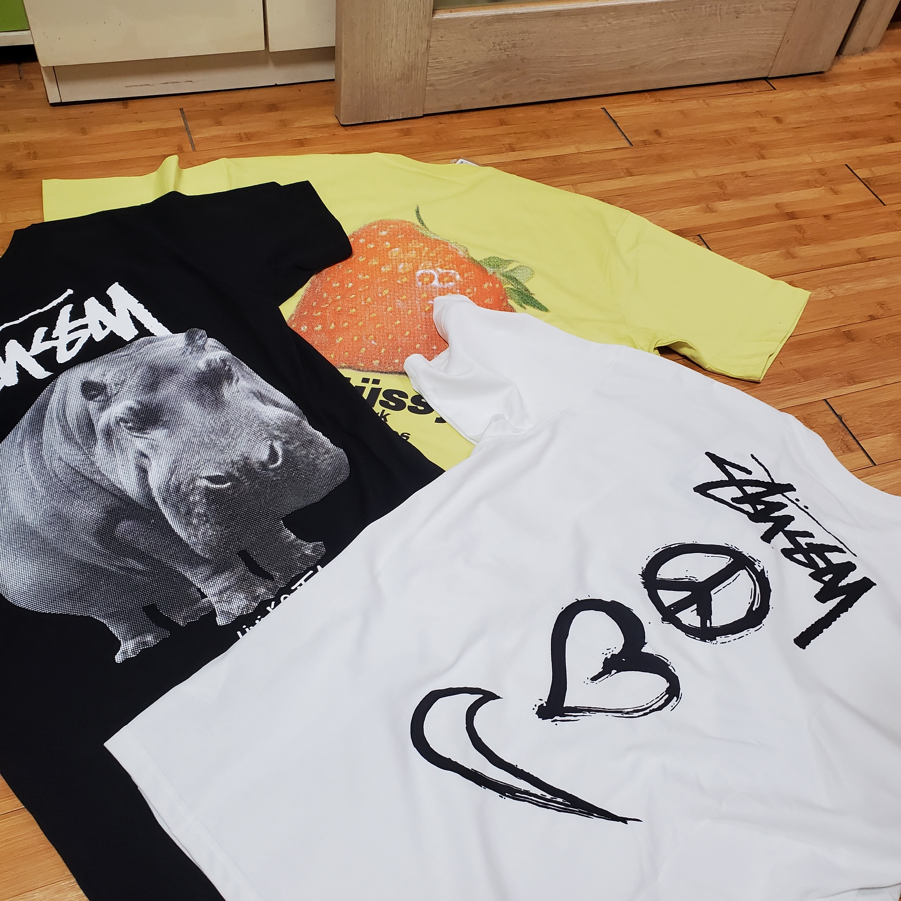 Nike x Stussy NRG RA T-Shirt Summit White (DM4942-121), Stussy Big Stock Water Shorts Black 착용 스타일 - 2