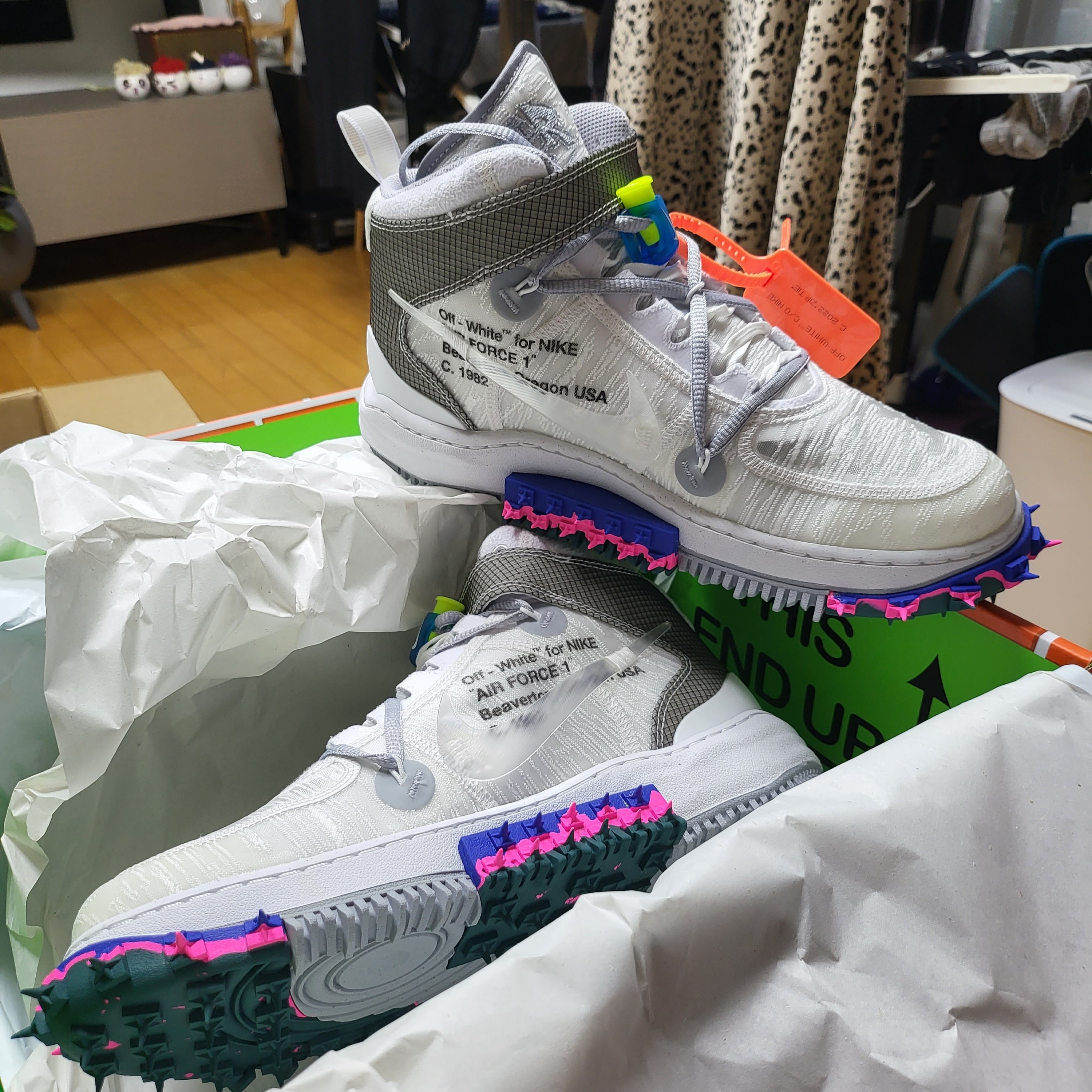 Nike x Off-White Air Force 1 Mid SP White 착용 스타일 - 2