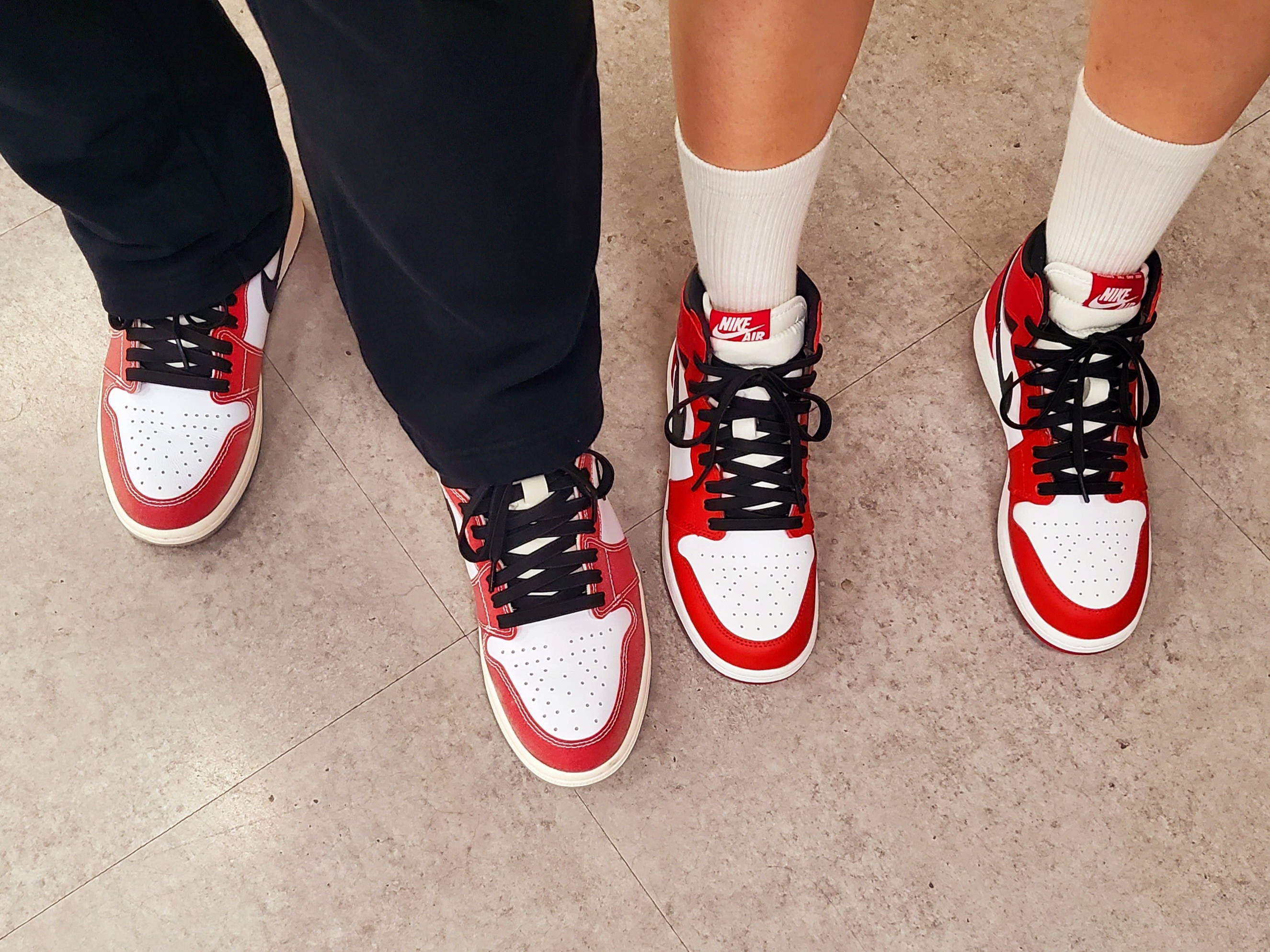 Jordan 1 x Trophy Room Retro High OG SP Chicago, (GS) Jordan 1 Retro High OG Chicago 2015 착용 스타일 - 2