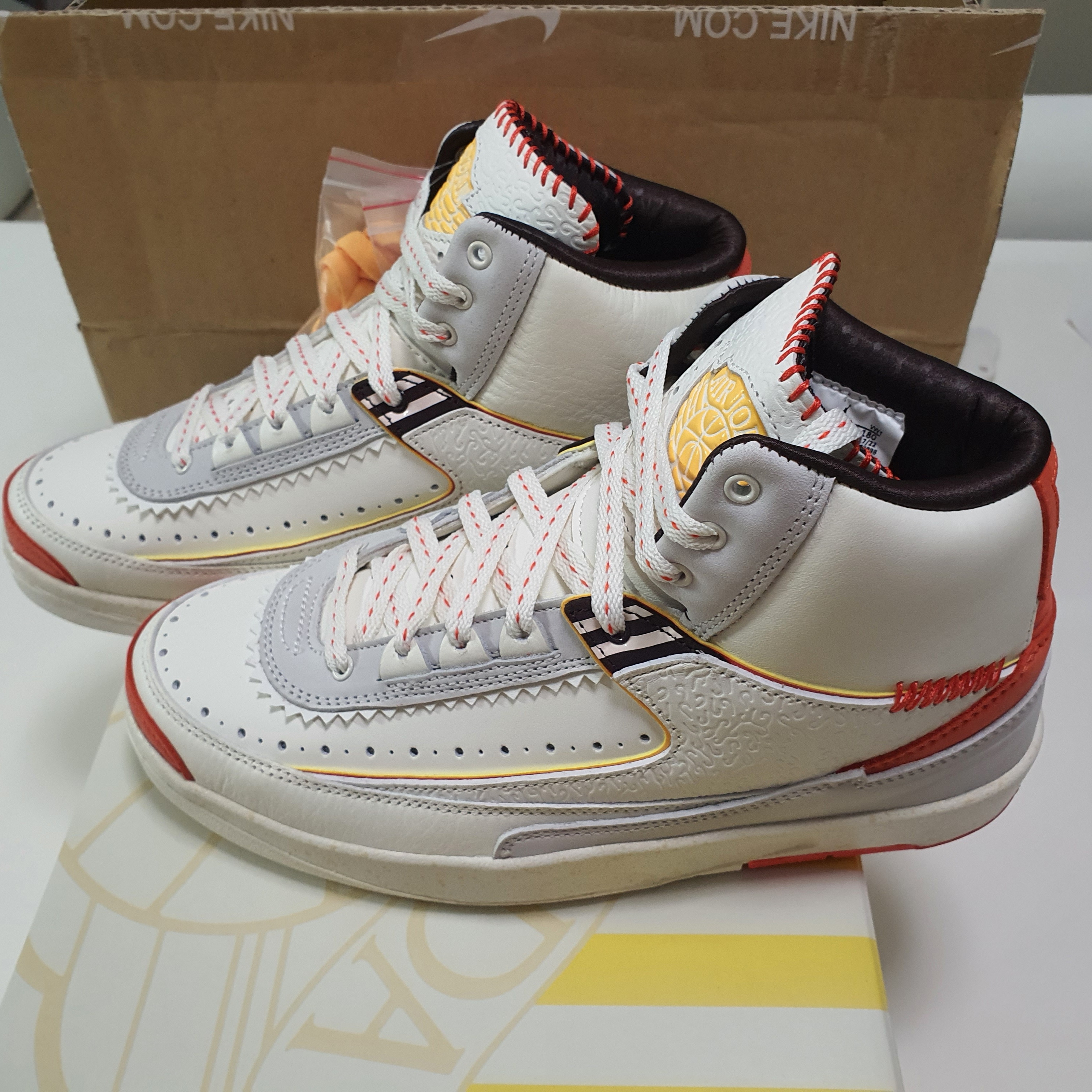 Jordan 2 x Maison Chateau Rouge Retro SP Orange and Sail 착용 스타일 - 2
