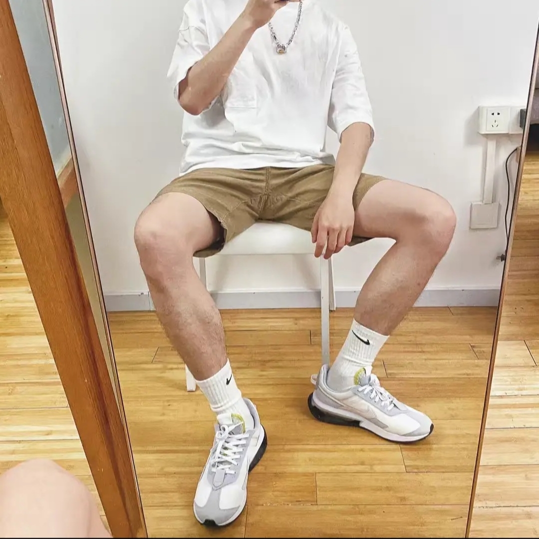 Nike Air Max Pre-Day Pure Platinum 착용 스타일