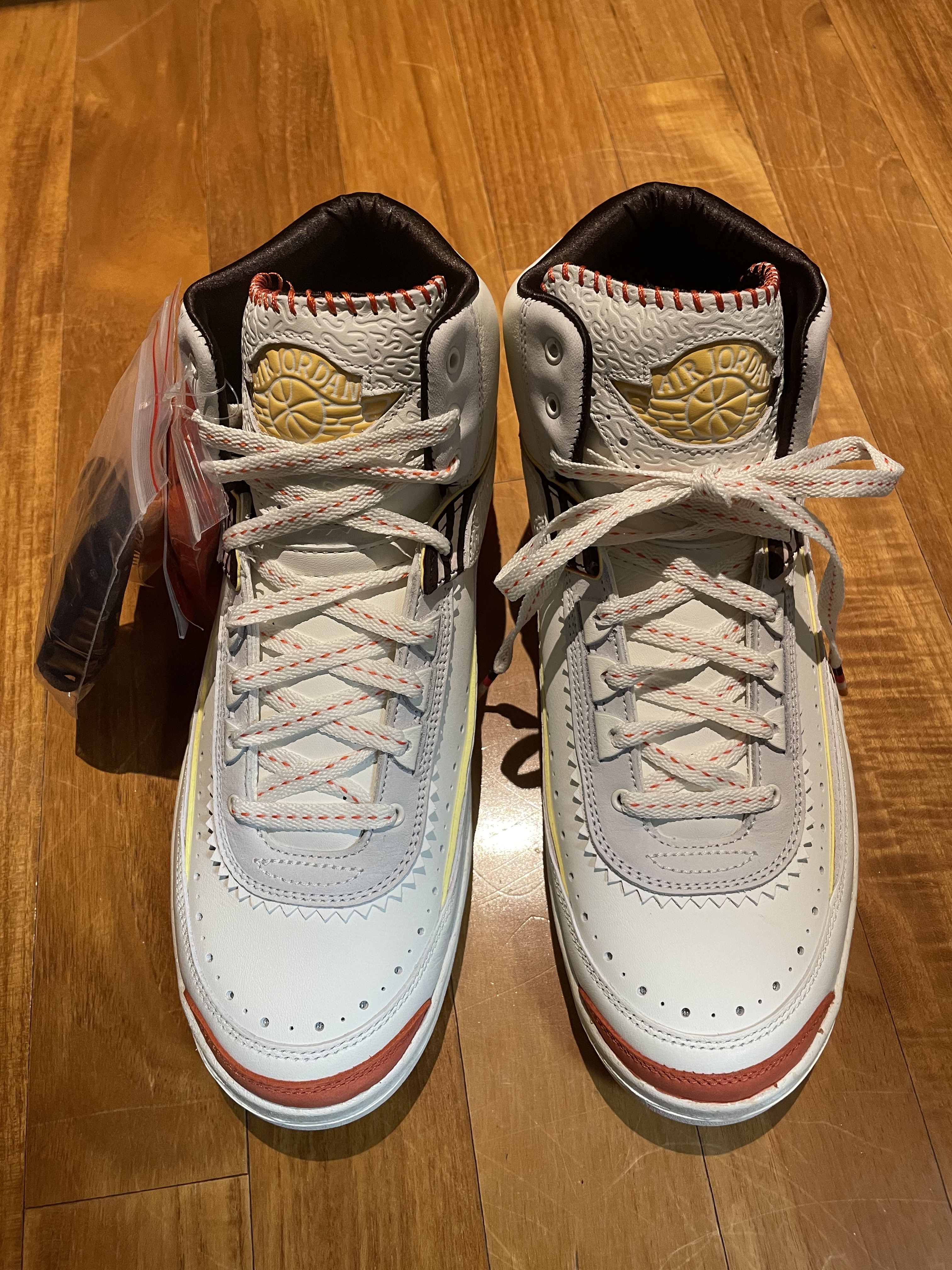 Jordan 2 x Maison Chateau Rouge Retro SP Orange and Sail 착용 스타일 - 4