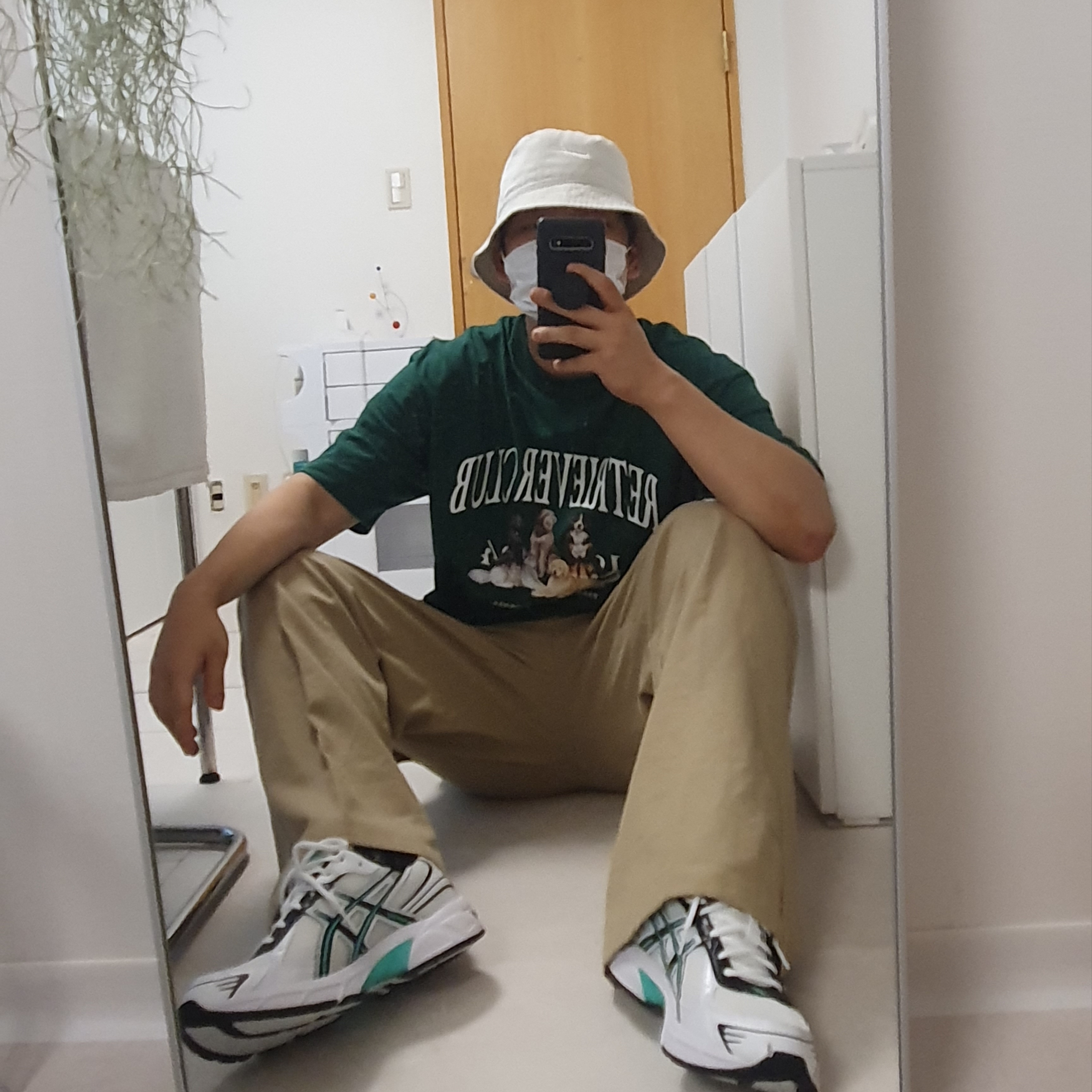 Asics Gel-1130 White Black, Nike Futura Washed Bucket Hat Light Bone 착용 스타일