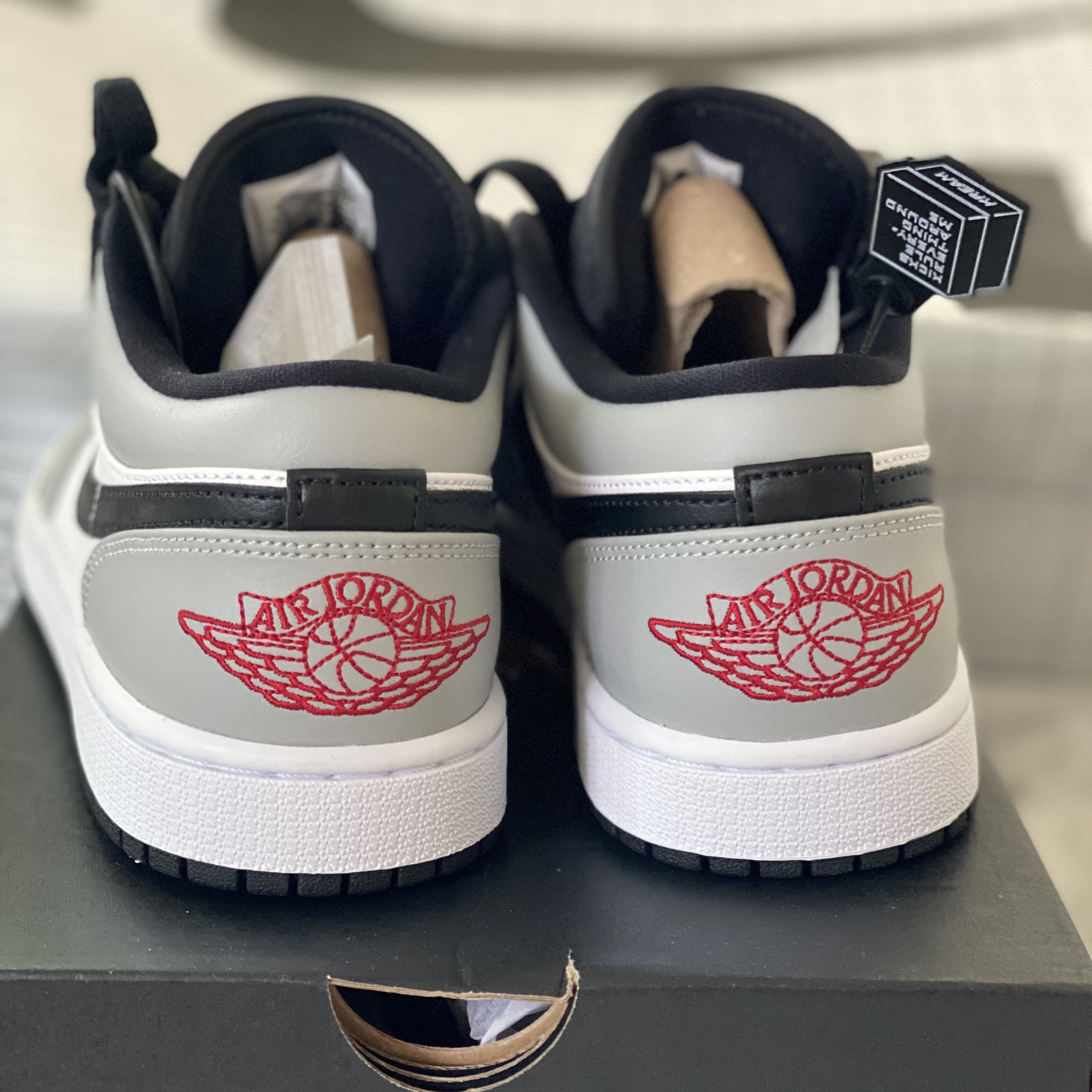 Jordan 1 Low Light Smoke Grey 착용 스타일 - 4