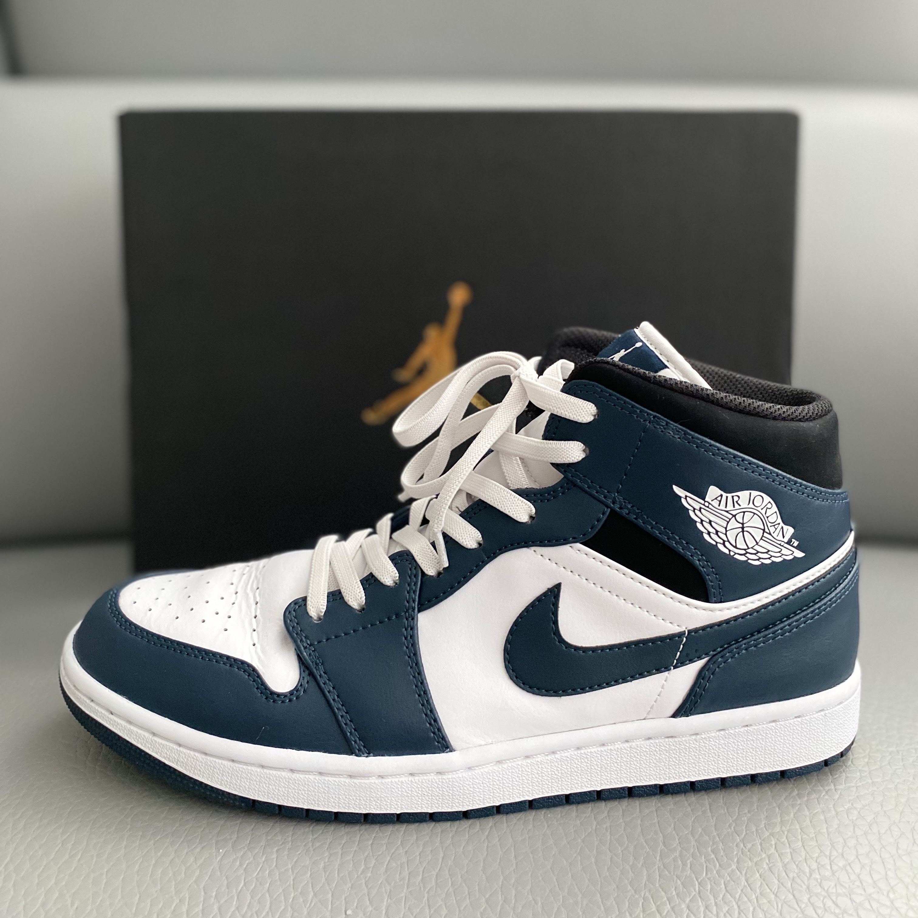 Jordan 1 Mid Dark Teal 착용 스타일
