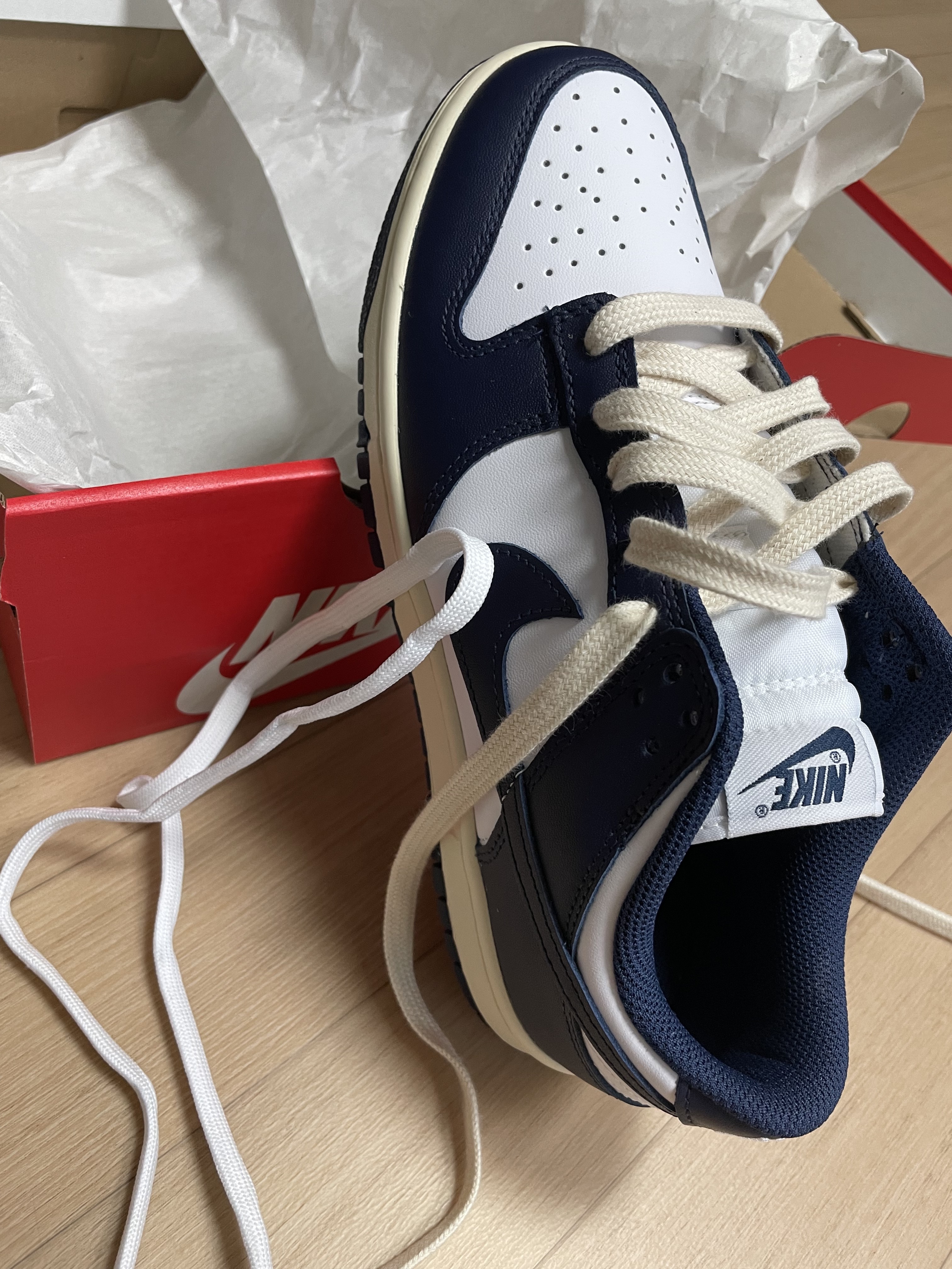 (W) Nike Dunk Low Vintage Midnight Navy 착용 스타일