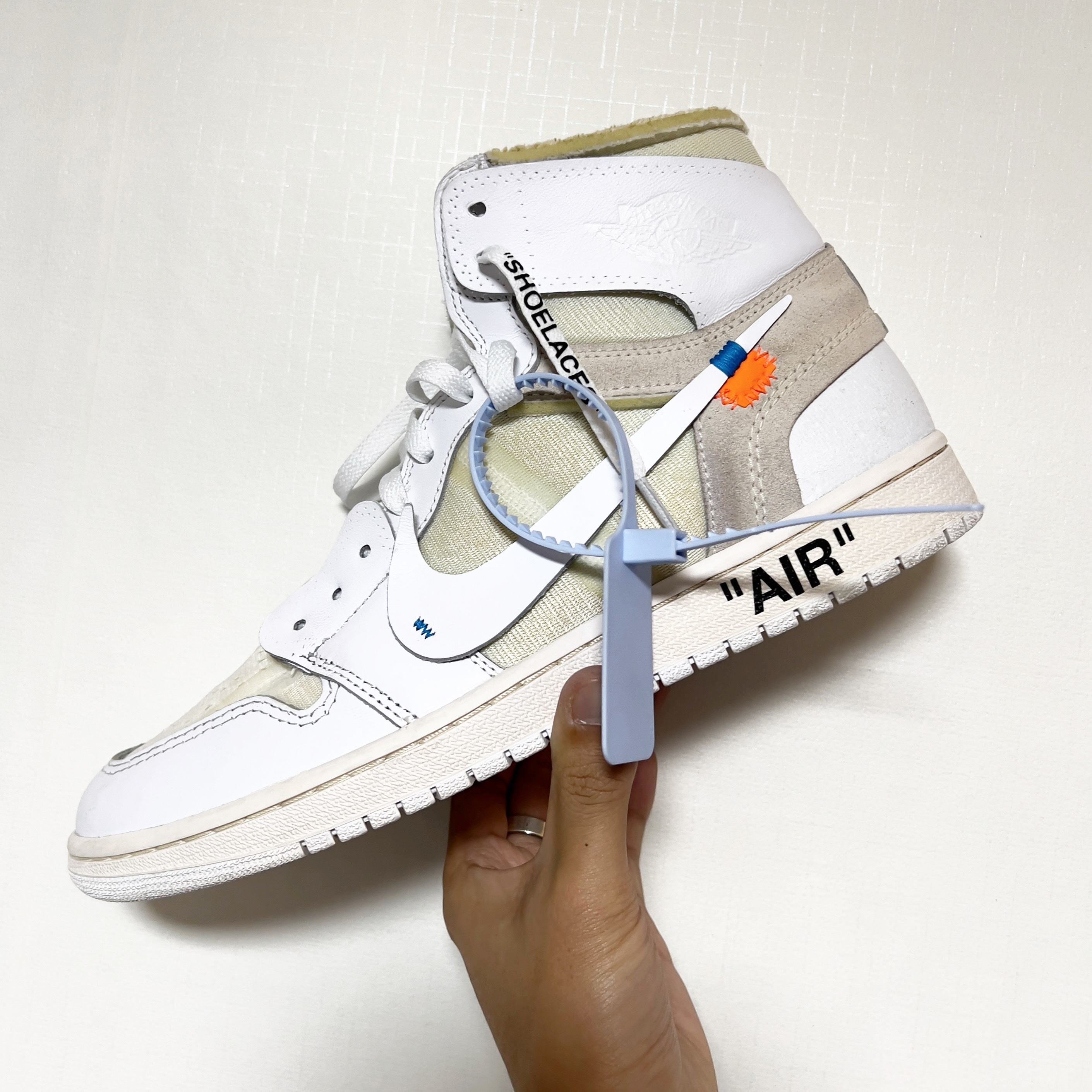 Jordan 1 x Off-White Retro High White μ°©μ© μ€νμΌ