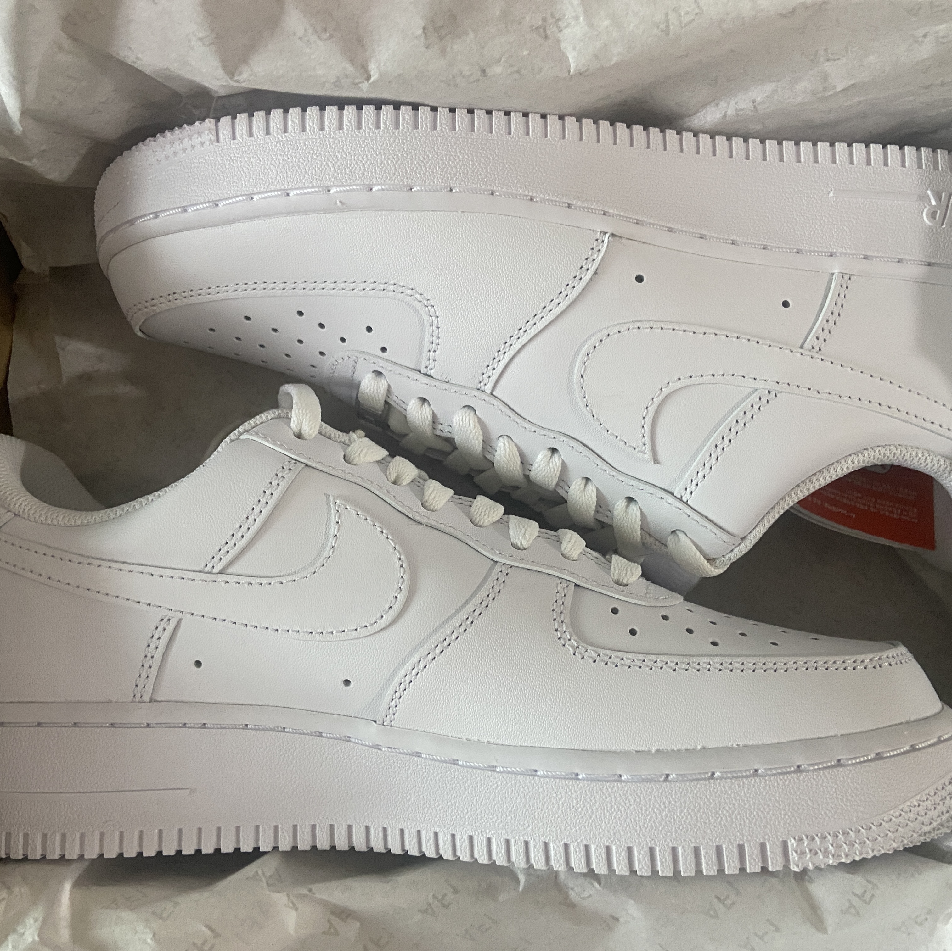 Nike Air Force 1 '07 Low White 착용 스타일