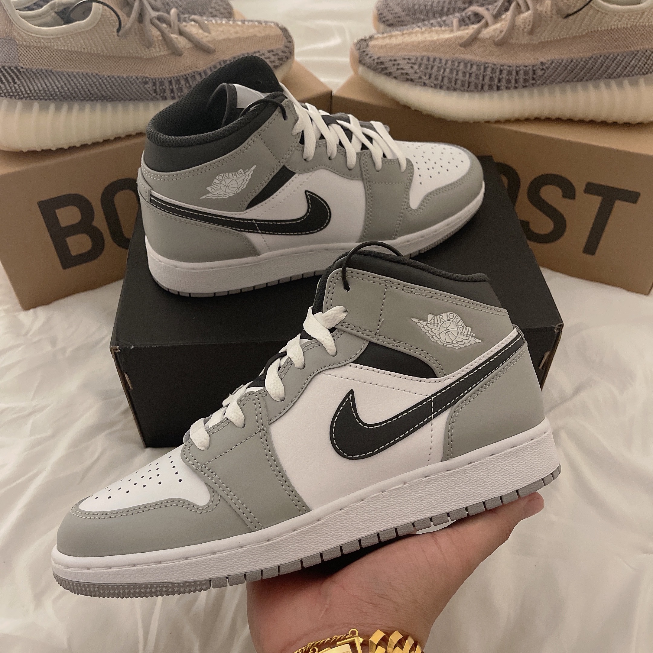 Jordan 1 Mid Light Smoke Grey Anthracite 착용 스타일