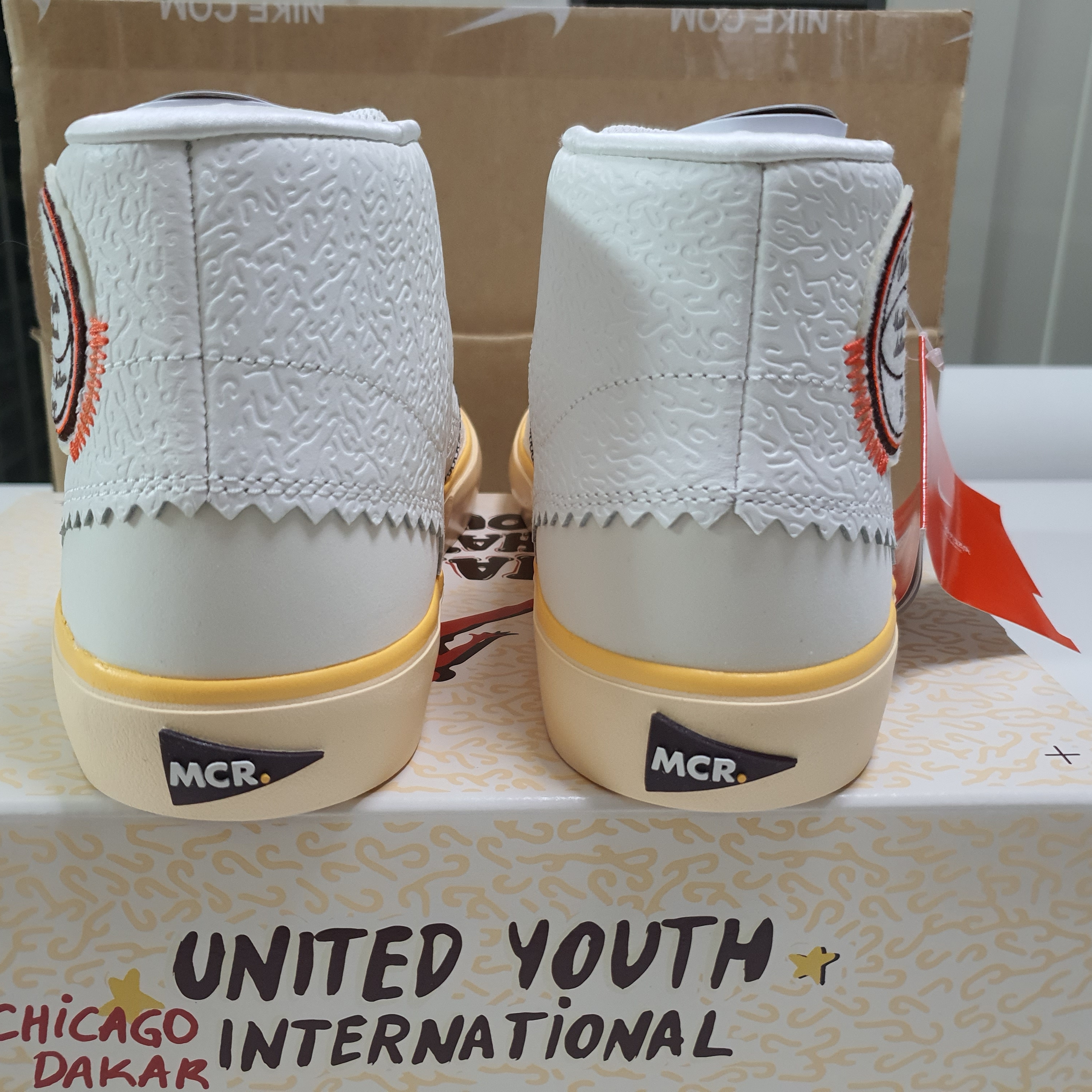 Jordan Series x Maison Chateau Rouge Mid SP Sail 착용 스타일 - 3