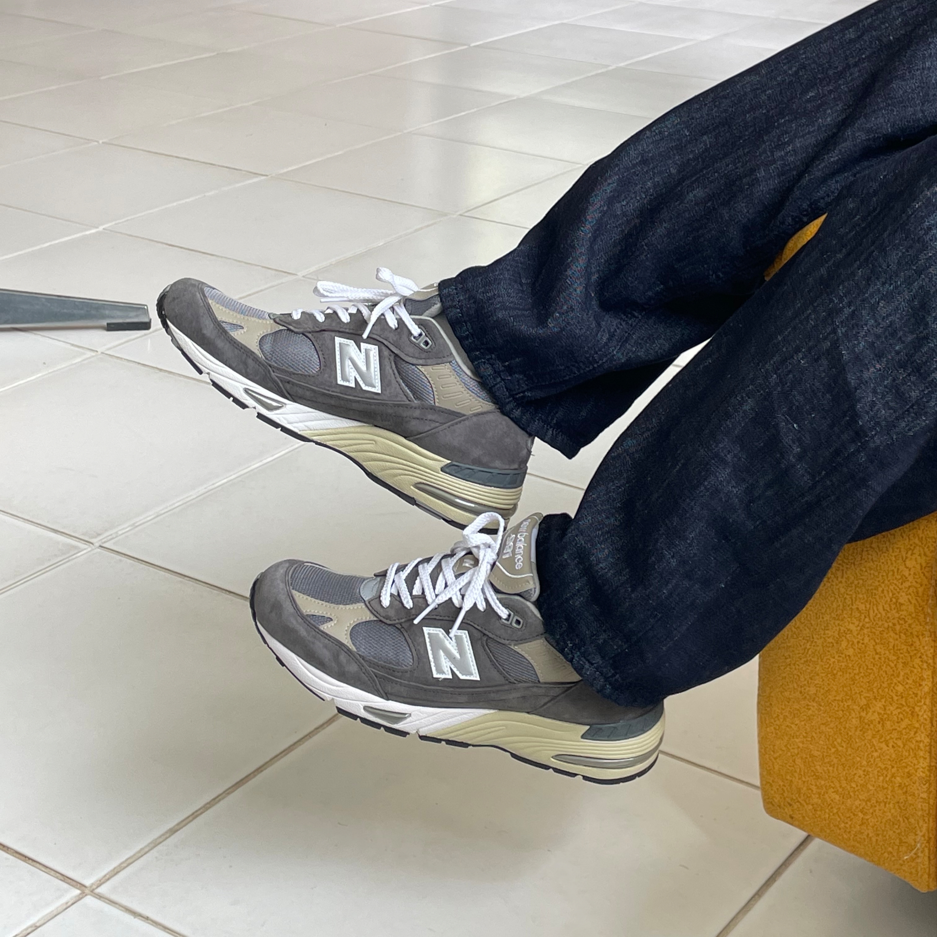New Balance 991 Made in UK 40th Anniversary Grey, New Balance 992 Made in USA Navy 착용 스타일 - 3