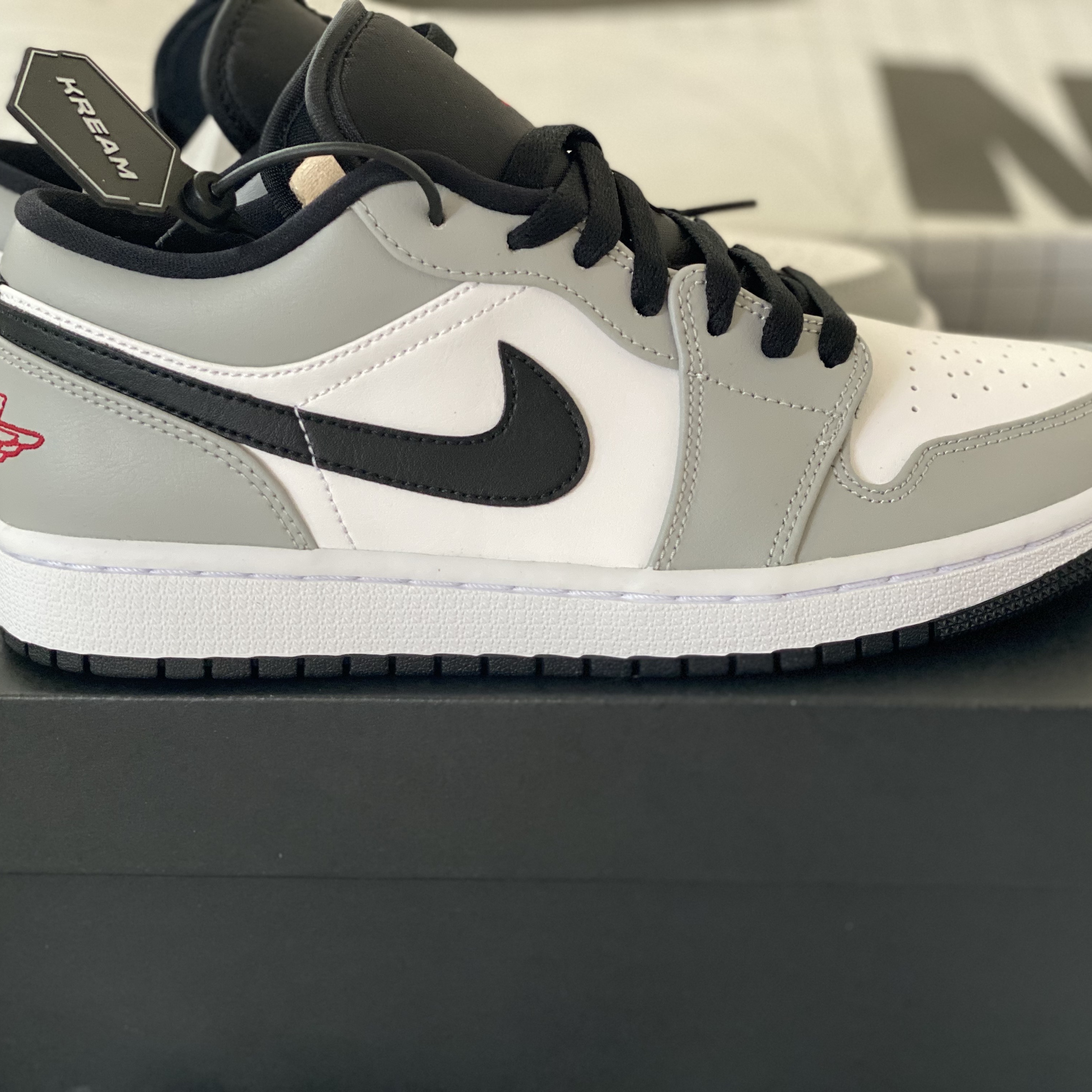 Jordan 1 Low Light Smoke Grey 착용 스타일 - 2