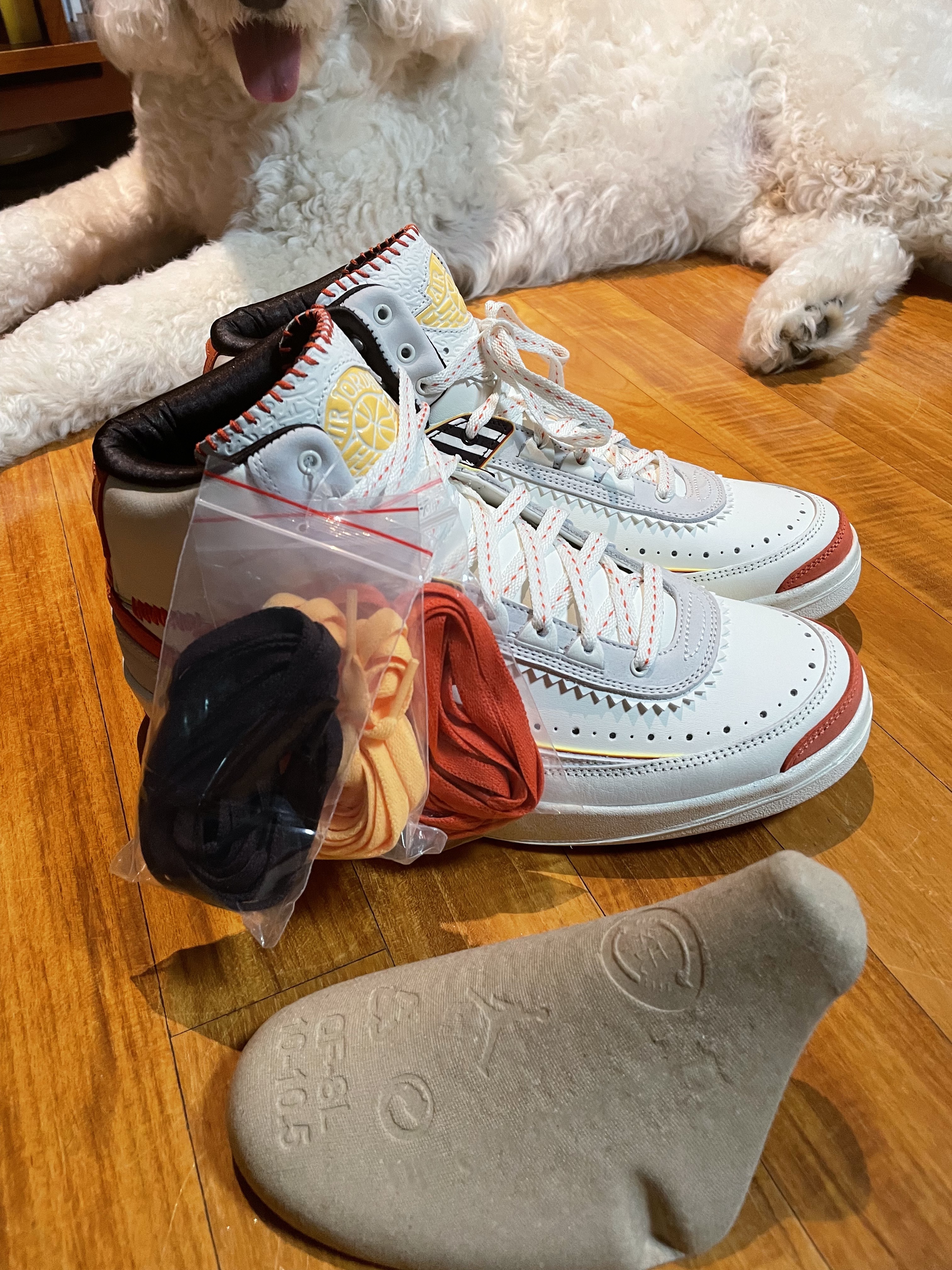 Jordan 2 x Maison Chateau Rouge Retro SP Orange and Sail 착용 스타일 - 2