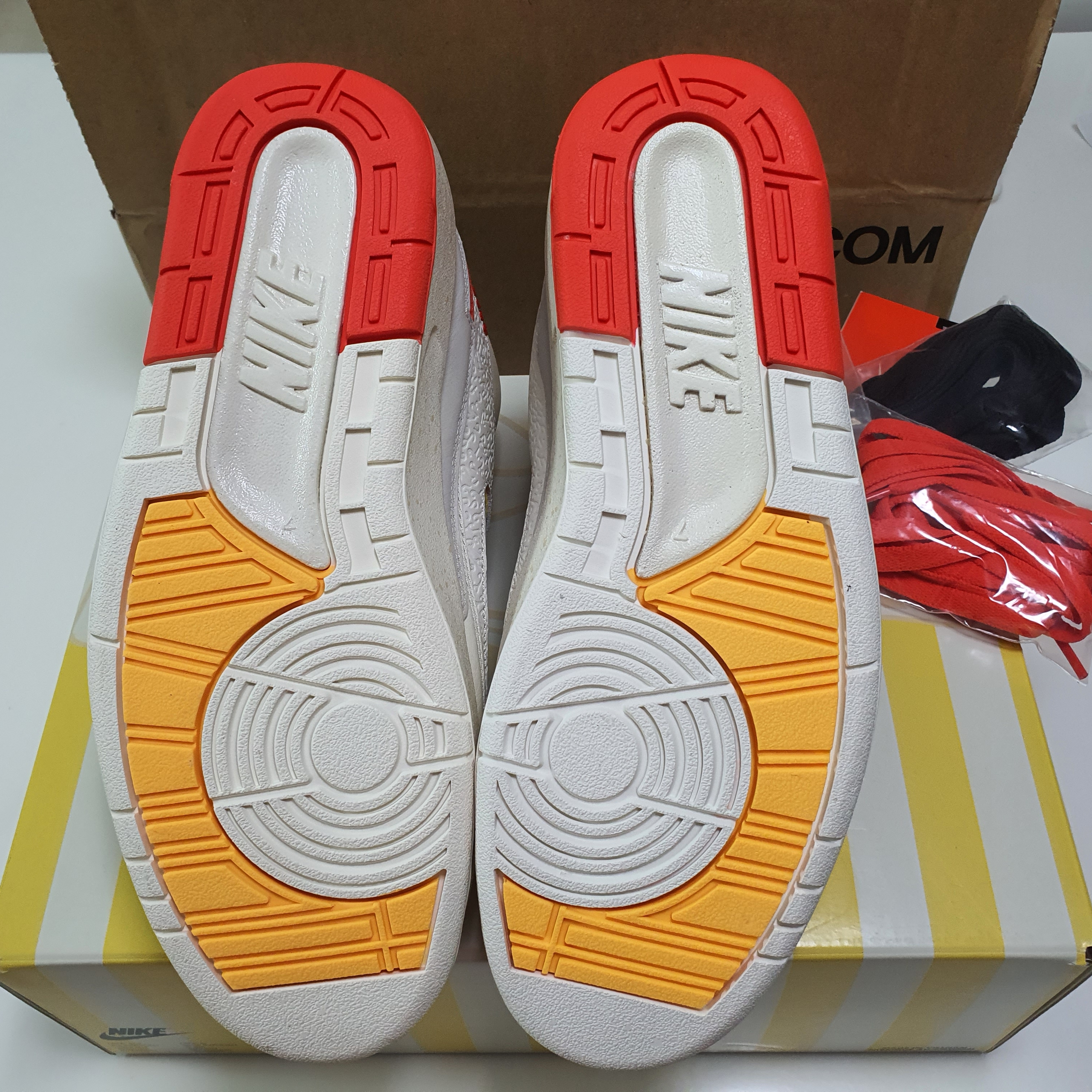 Jordan 2 x Maison Chateau Rouge Retro SP Orange and Sail 착용 스타일 - 4