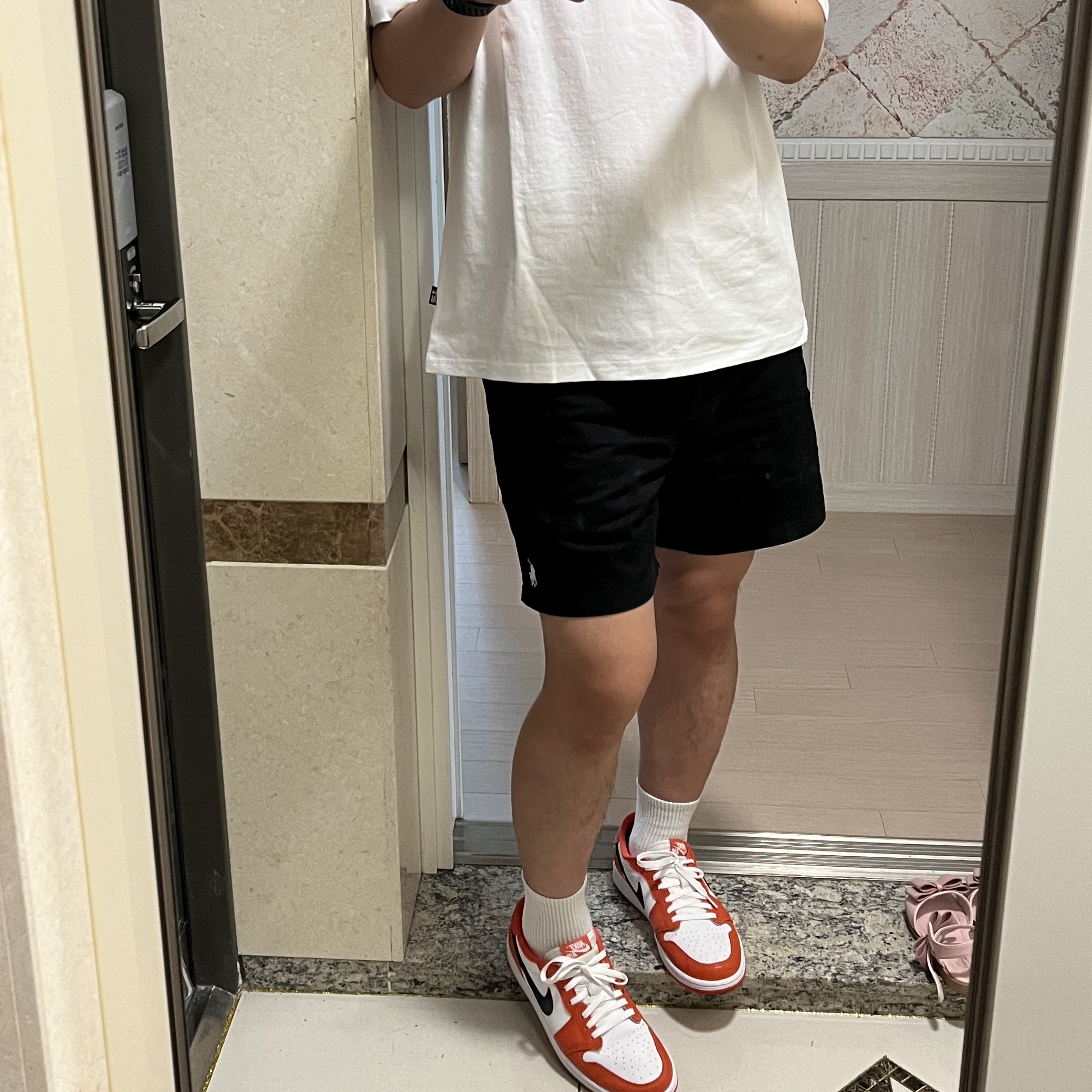 Jordan 1 Low OG Starfish 착용 스타일