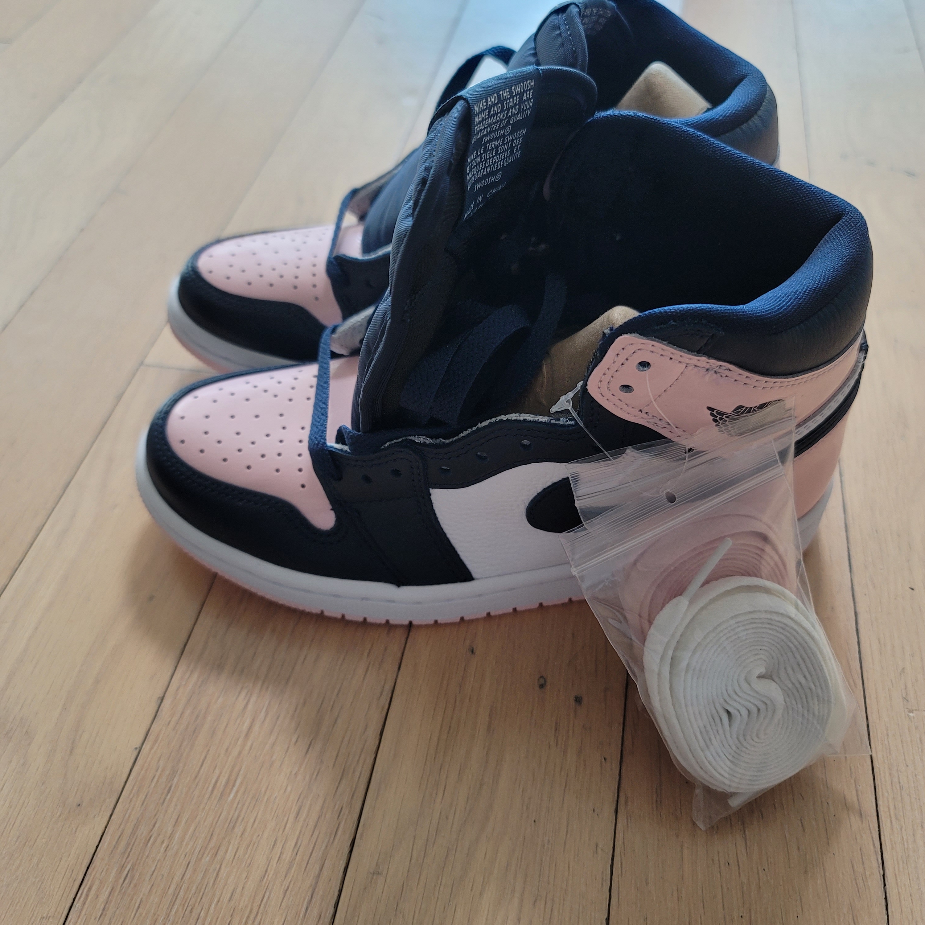 (W) Jordan 1 Retro High OG Atmosphere 착용 스타일 - 3