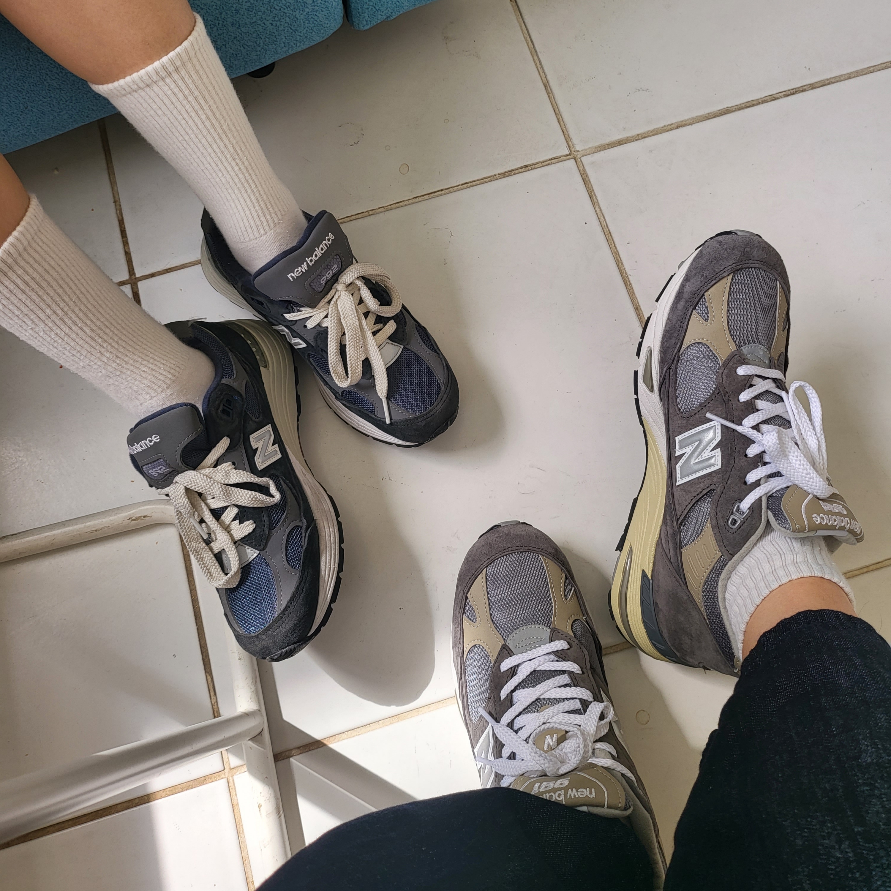 New Balance 991 Made in UK 40th Anniversary Grey, New Balance 992 Made in USA Navy 착용 스타일 - 2