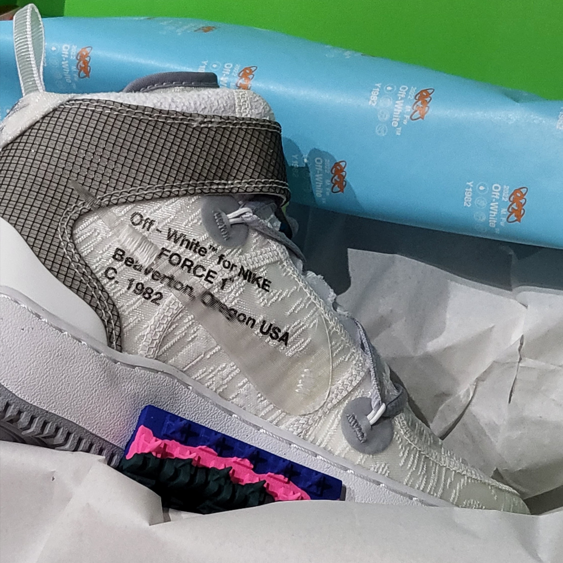 Nike x Off-White Air Force 1 Mid SP White 착용 스타일 - 1