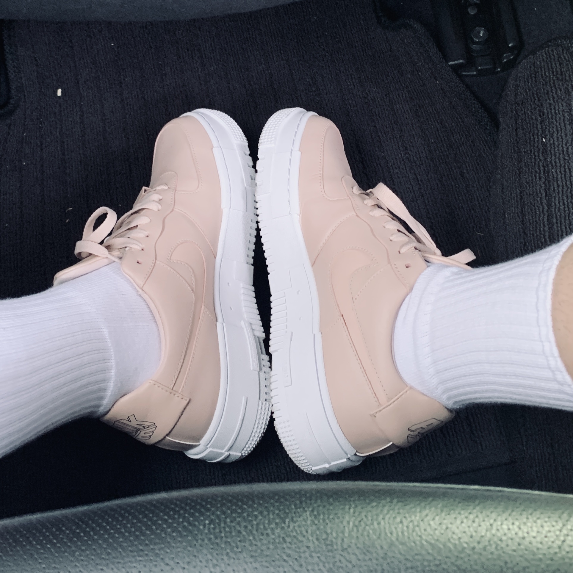 (W) Nike Air Force 1 Pixel Particle Beige 착용 스타일