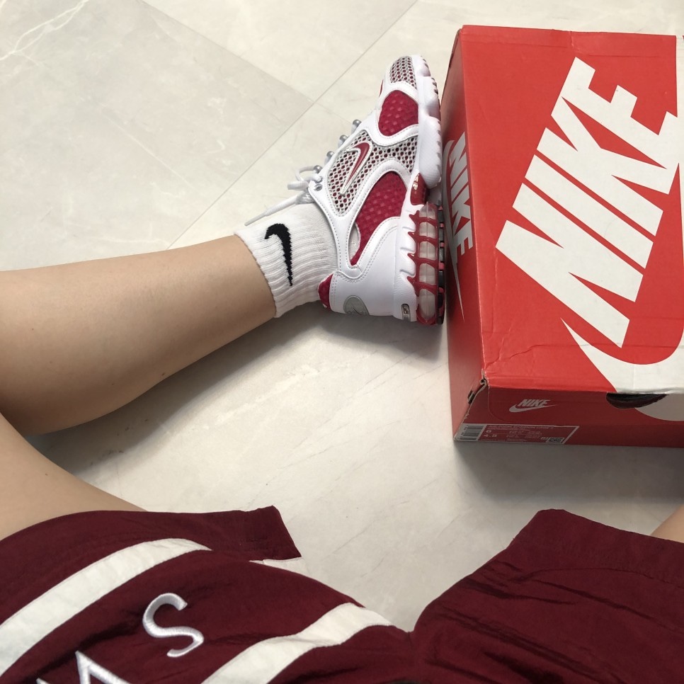 (W) Nike Air Zoom Spiridon Cage 2 Cardinal Red 착용 스타일 - 5