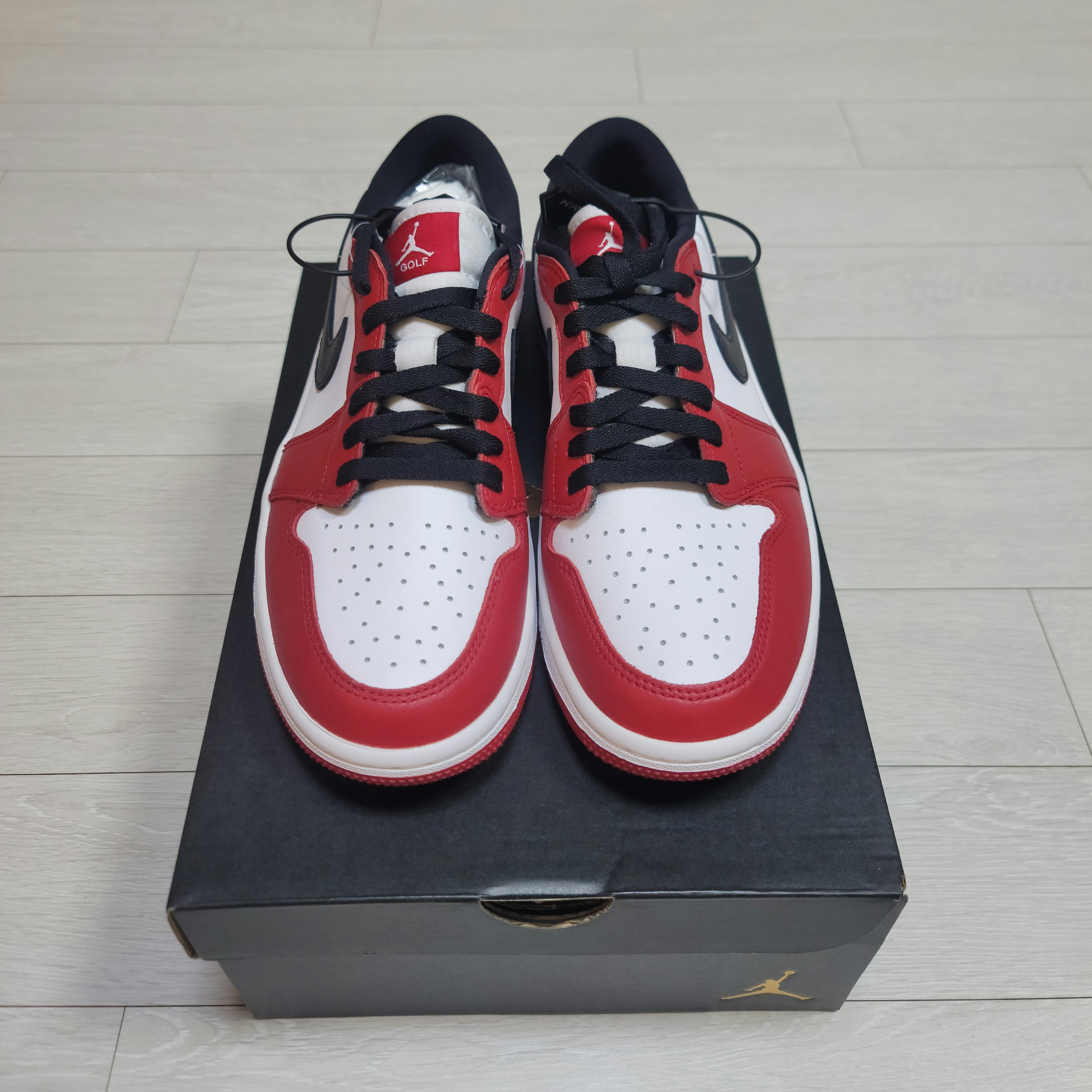 Jordan 1 Low Golf Chicago 착용 스타일 - 3