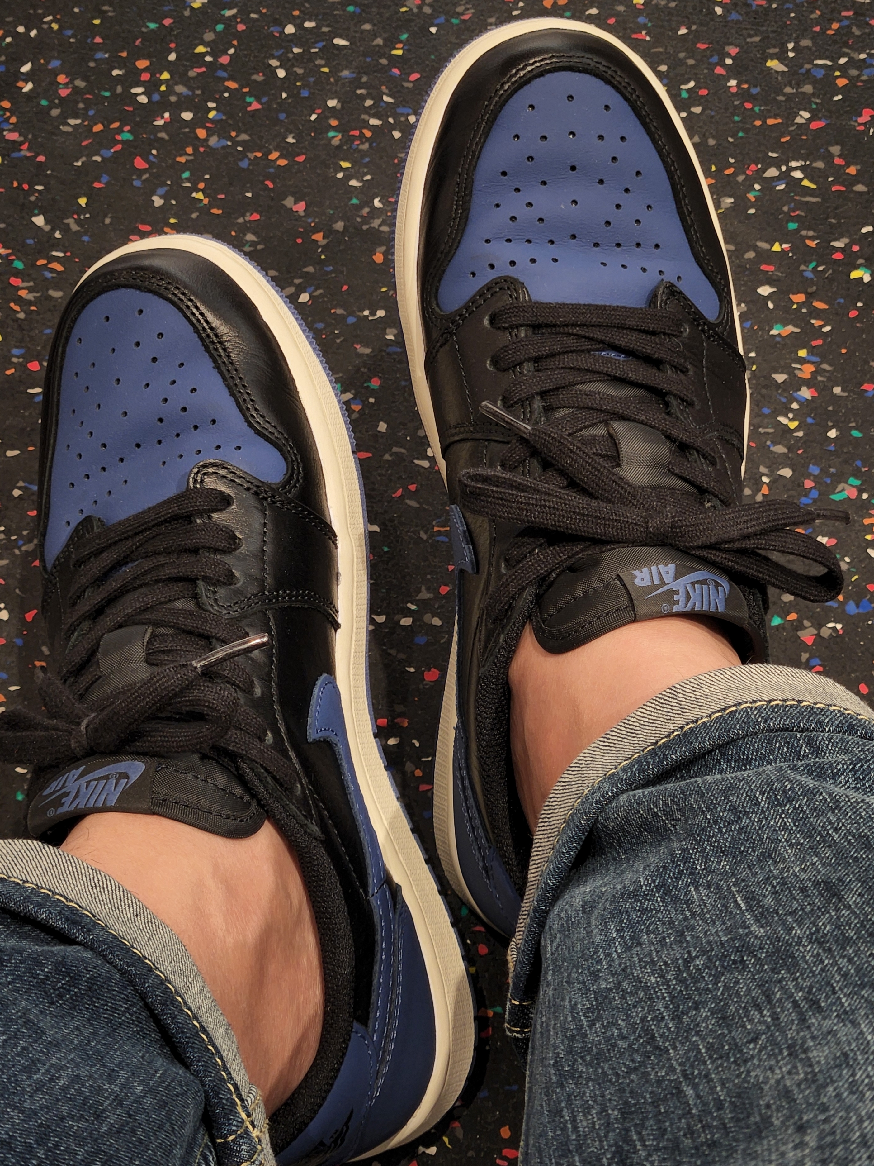 Jordan 1 Retro Low OG Mystic Navy 착용 스타일 - 1