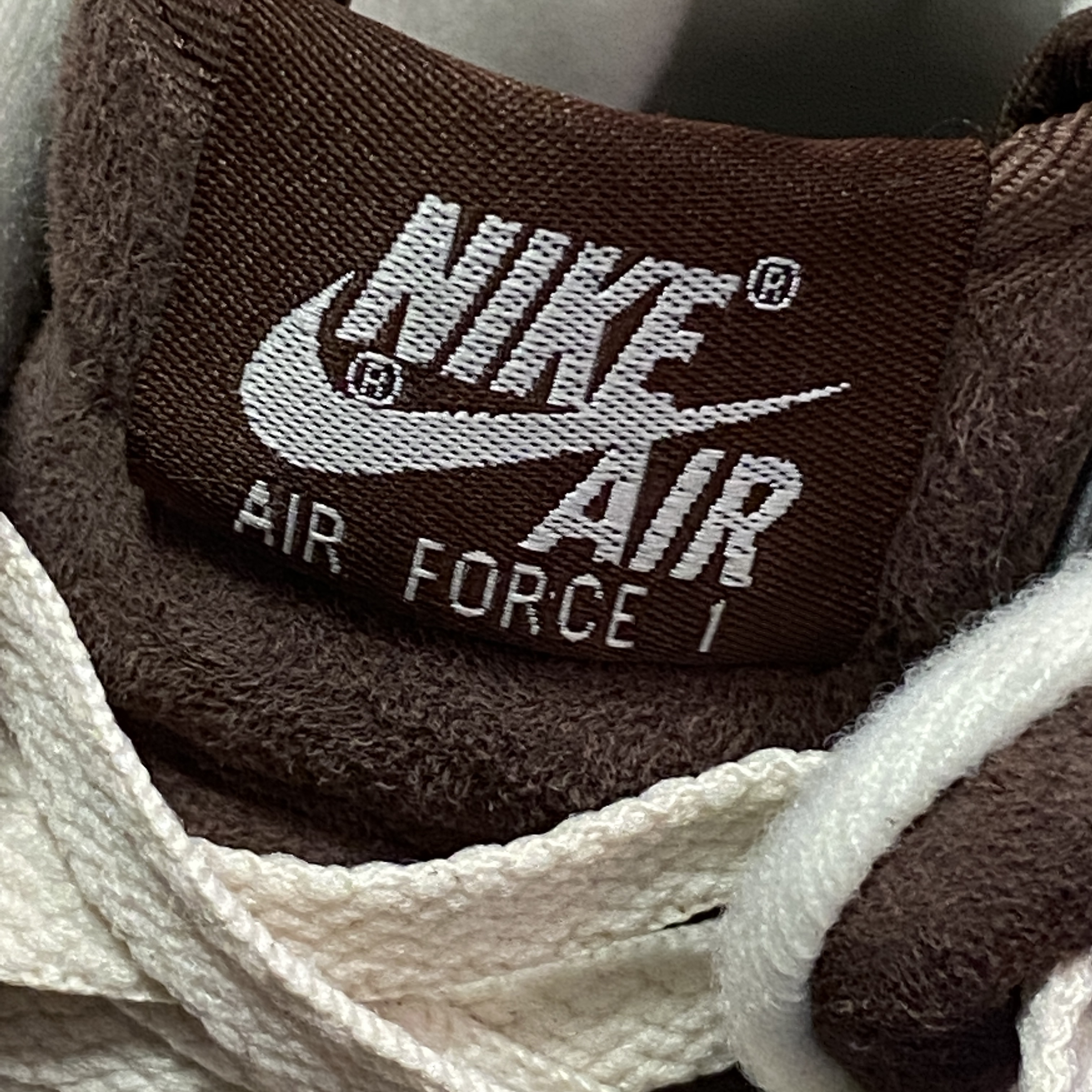 Nike Air Force 1 Mid '07 QS Chocolate 착용 스타일 - 3