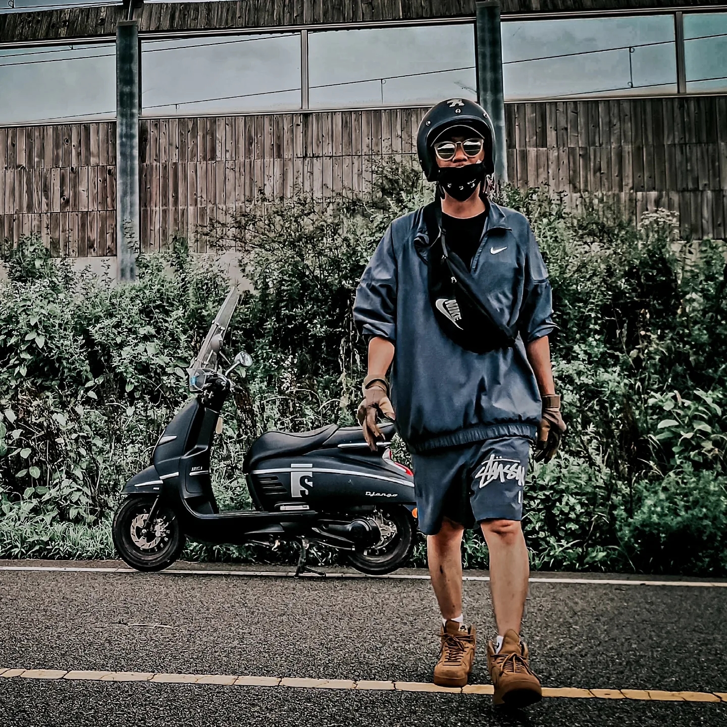 Nike Air Force 1 High Wheat 2015, Nike x Stussy Windrunner Jacket Off Noir 착용 스타일 - 2