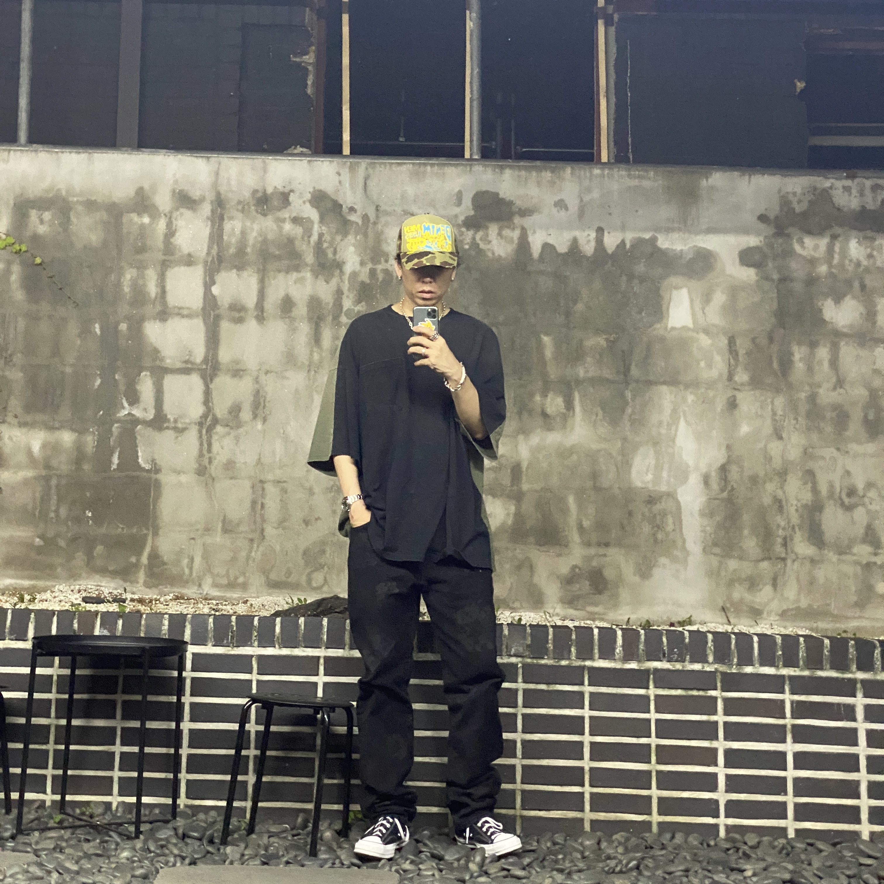 Converse x Stussy Chuck 70 High Black 착용 스타일 - 3