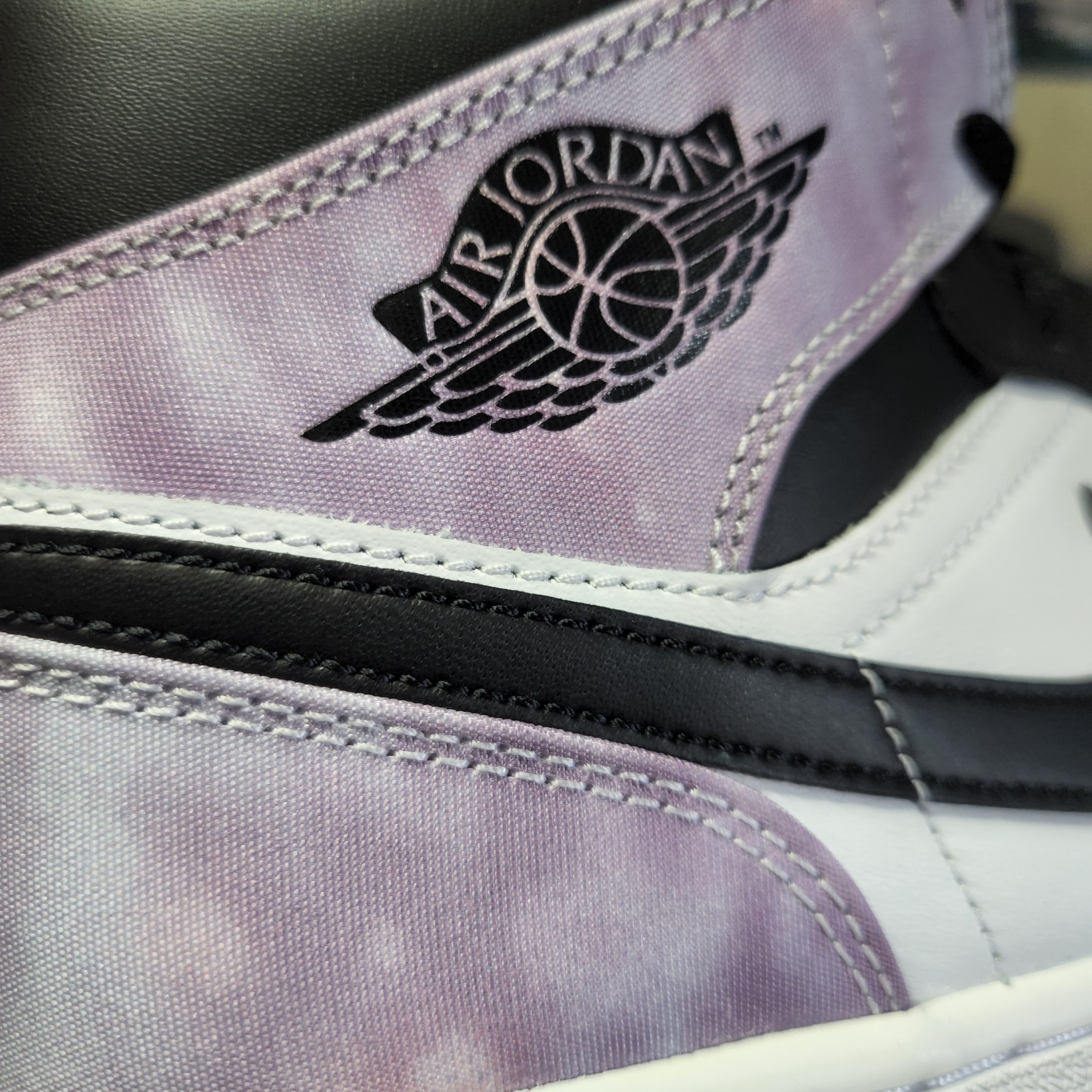 Jordan 1 Mid White Black Tie-Dye 착용 스타일 - 2