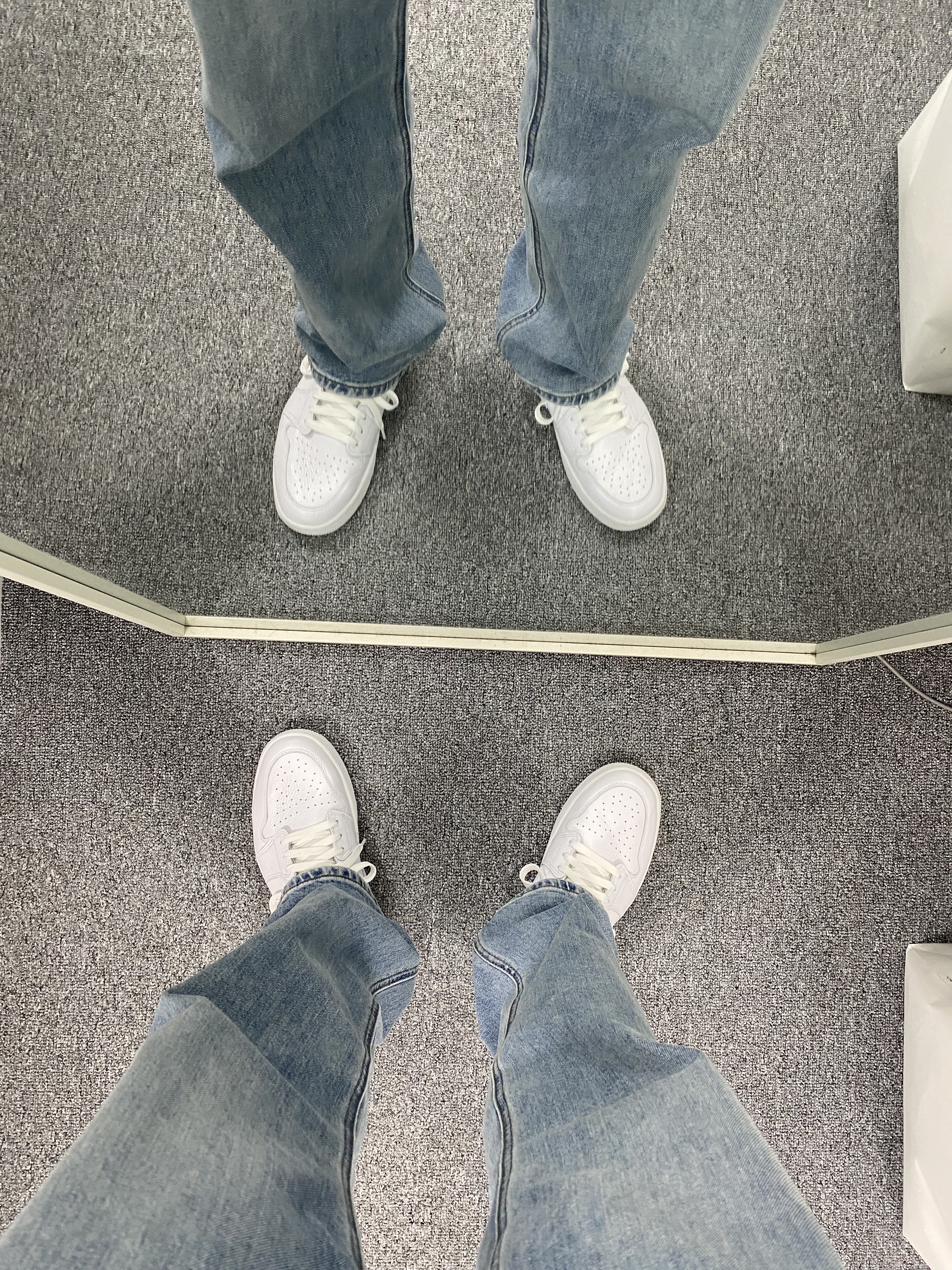 Jordan 1 Low Golf Triple White 착용 스타일
