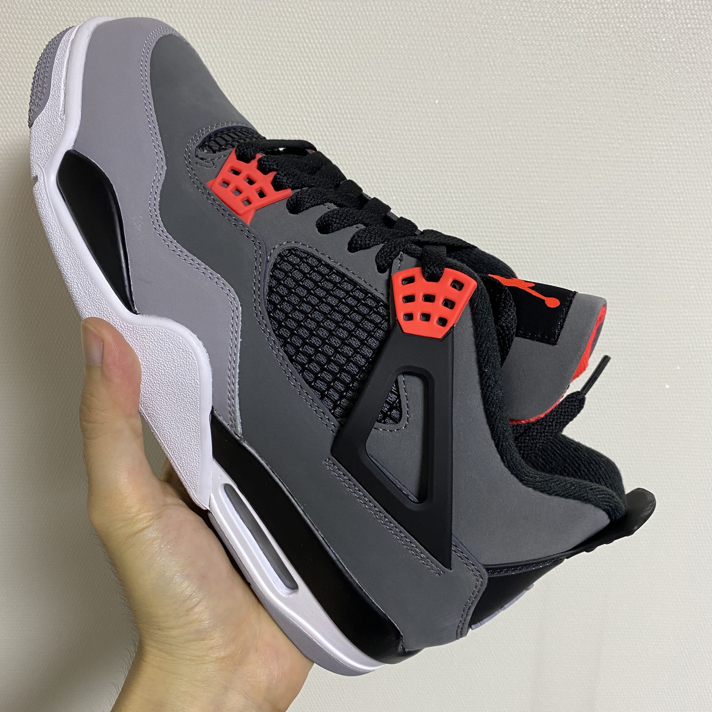 Jordan 4 Retro Infrared 착용 스타일