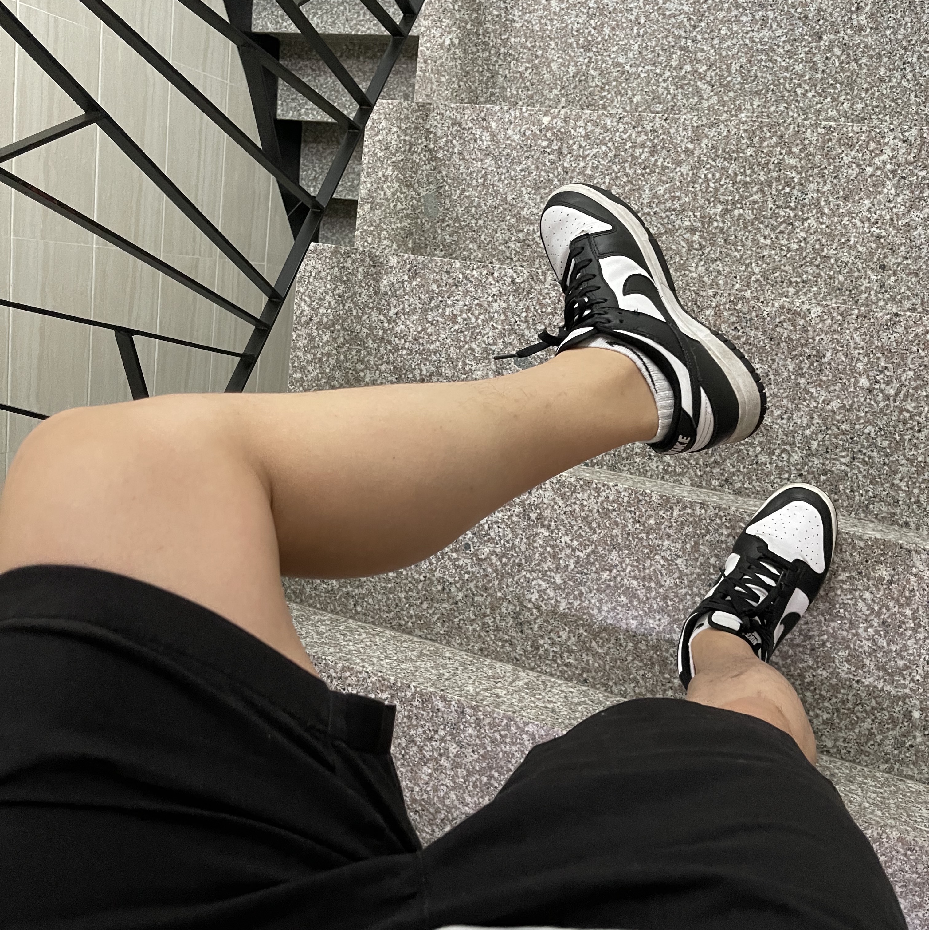 Nike Dunk Low Retro Black 착용 스타일