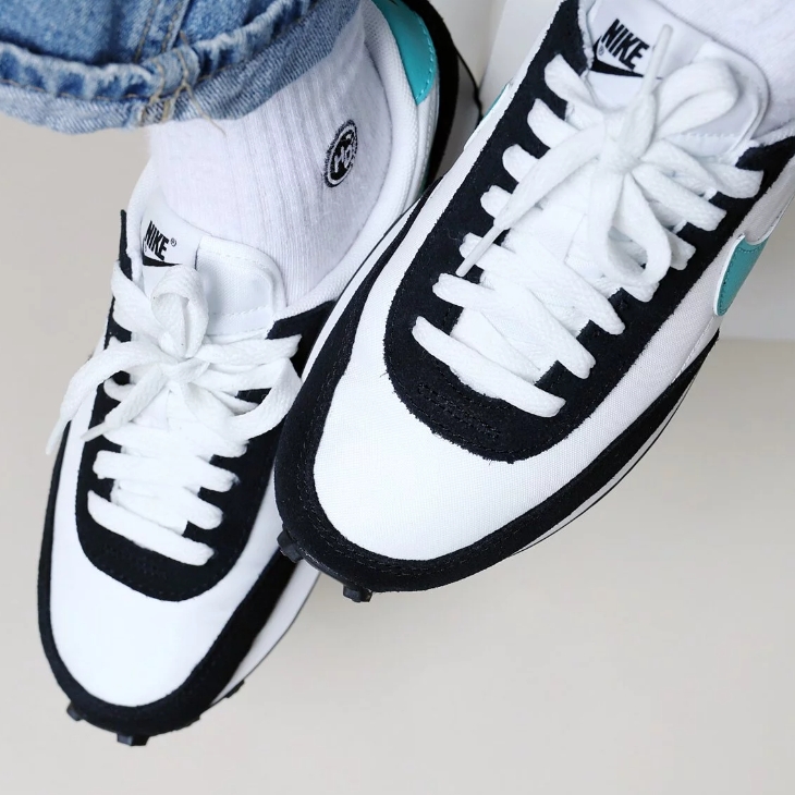 (W) Nike Daybreak White Washed Teal 착용 스타일 - 5