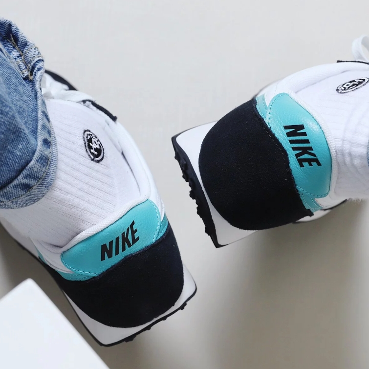 (W) Nike Daybreak White Washed Teal 착용 스타일 - 4