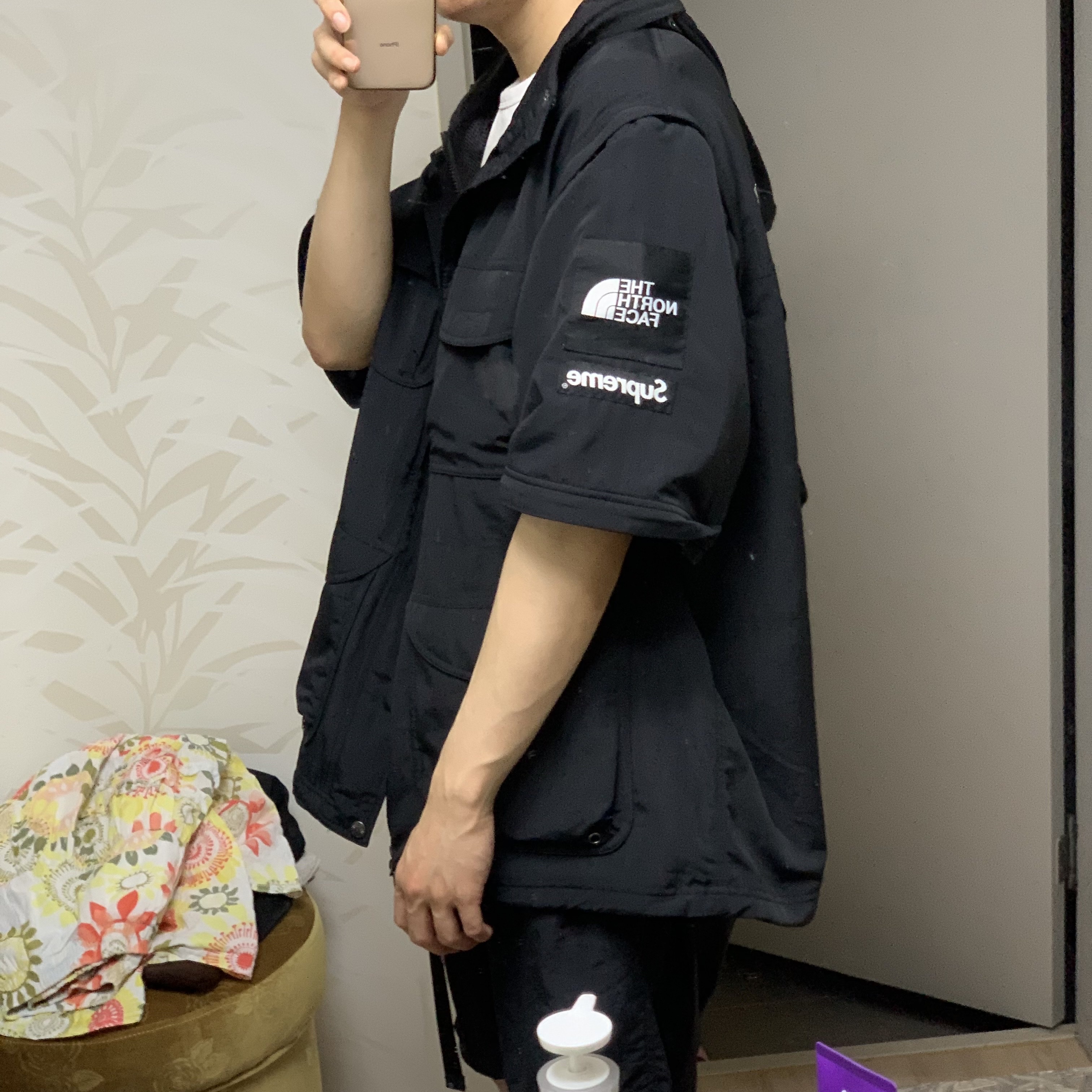Supreme x The North Face Trekking Convertible Jacket Black - 22SS 착용 스타일 - 3