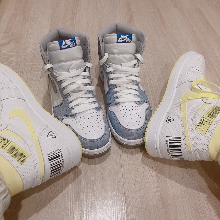 Jordan 1 Retro High OG First Class Flight, Jordan 1 Retro High OG Hyper Royal 착용 스타일 - 3