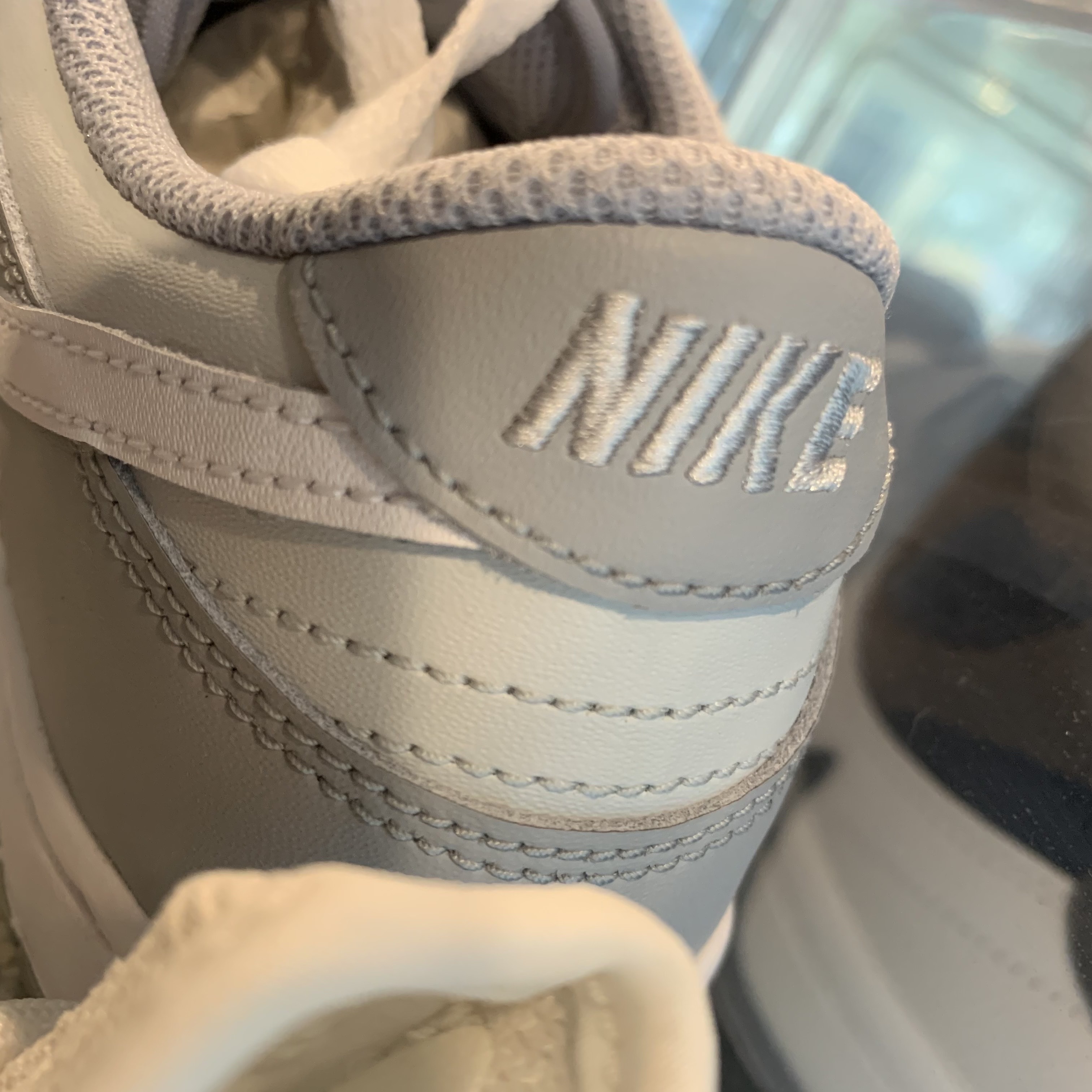 (GS) Nike Dunk Low Wolf Grey 착용 스타일 - 1