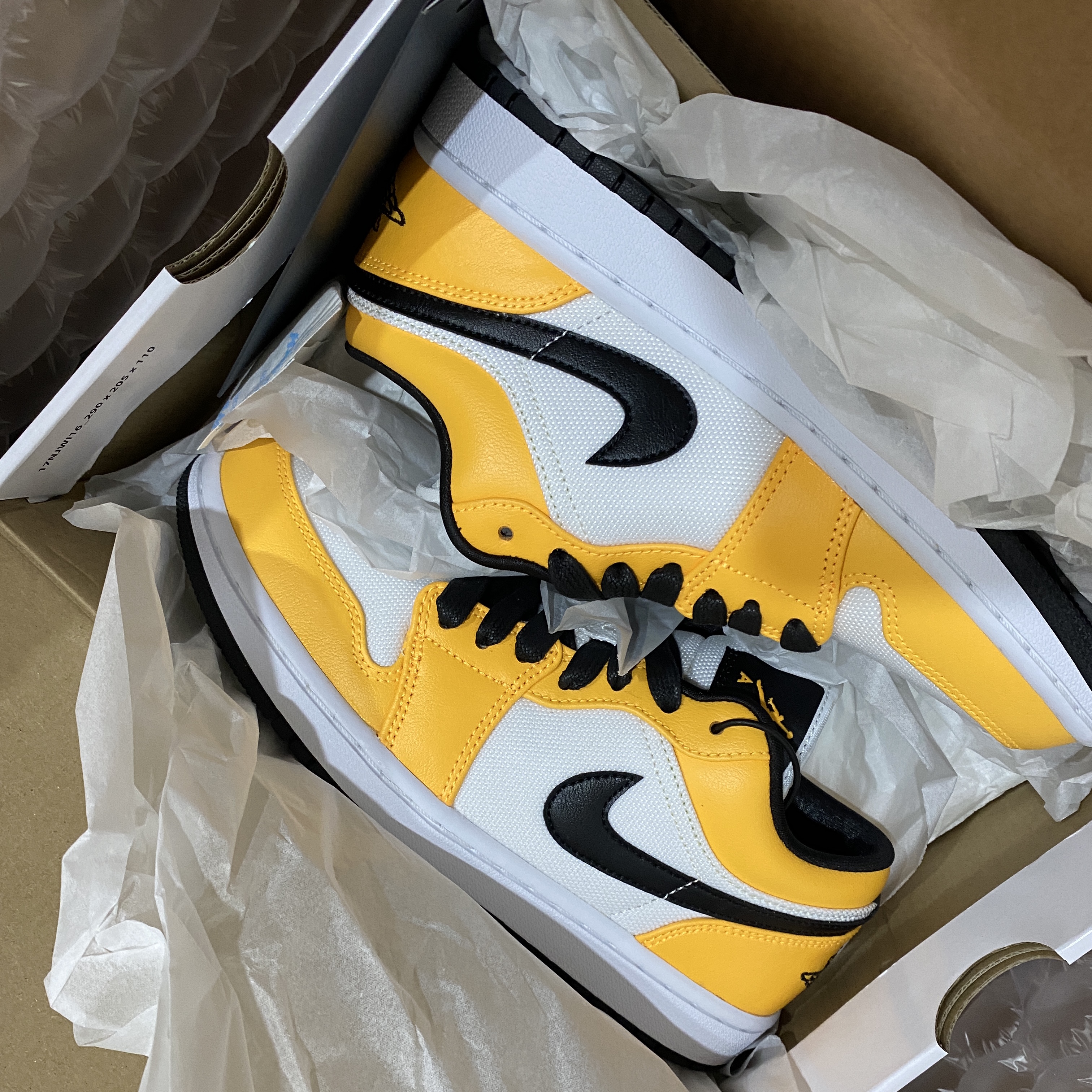 (W) Jordan 1 Low SE Laser Orange 착용 스타일