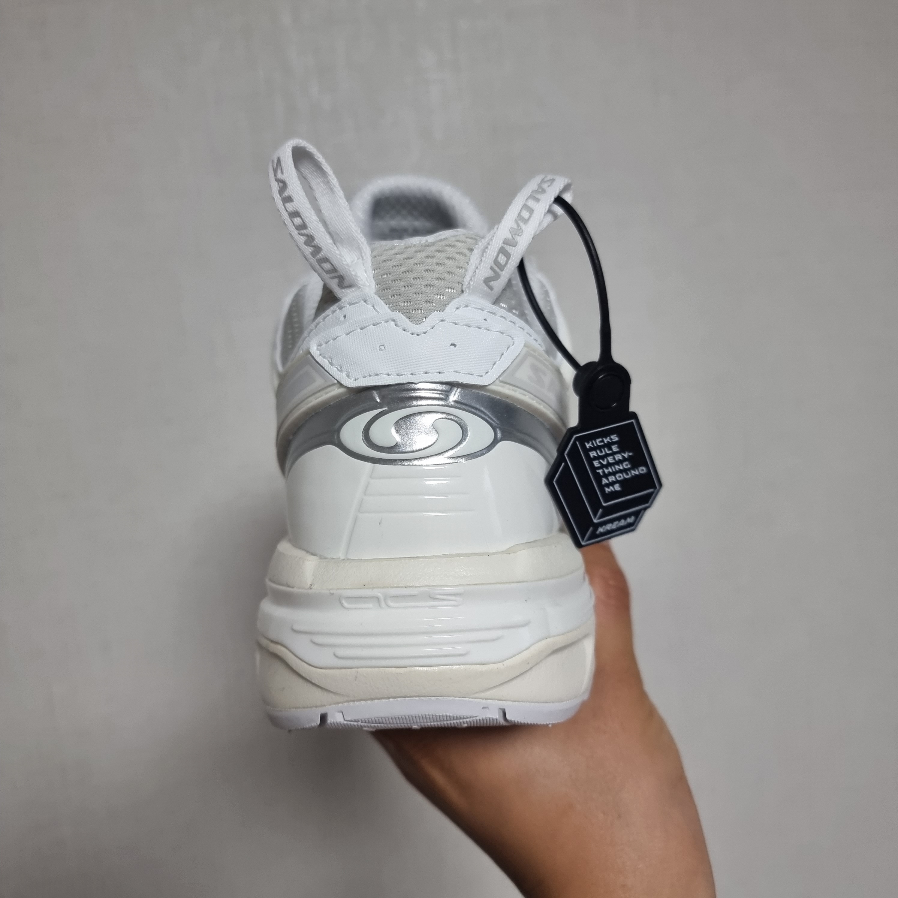 Salomon ACS Pro ADV Vanilla Lunar Rock 착용 스타일 - 3